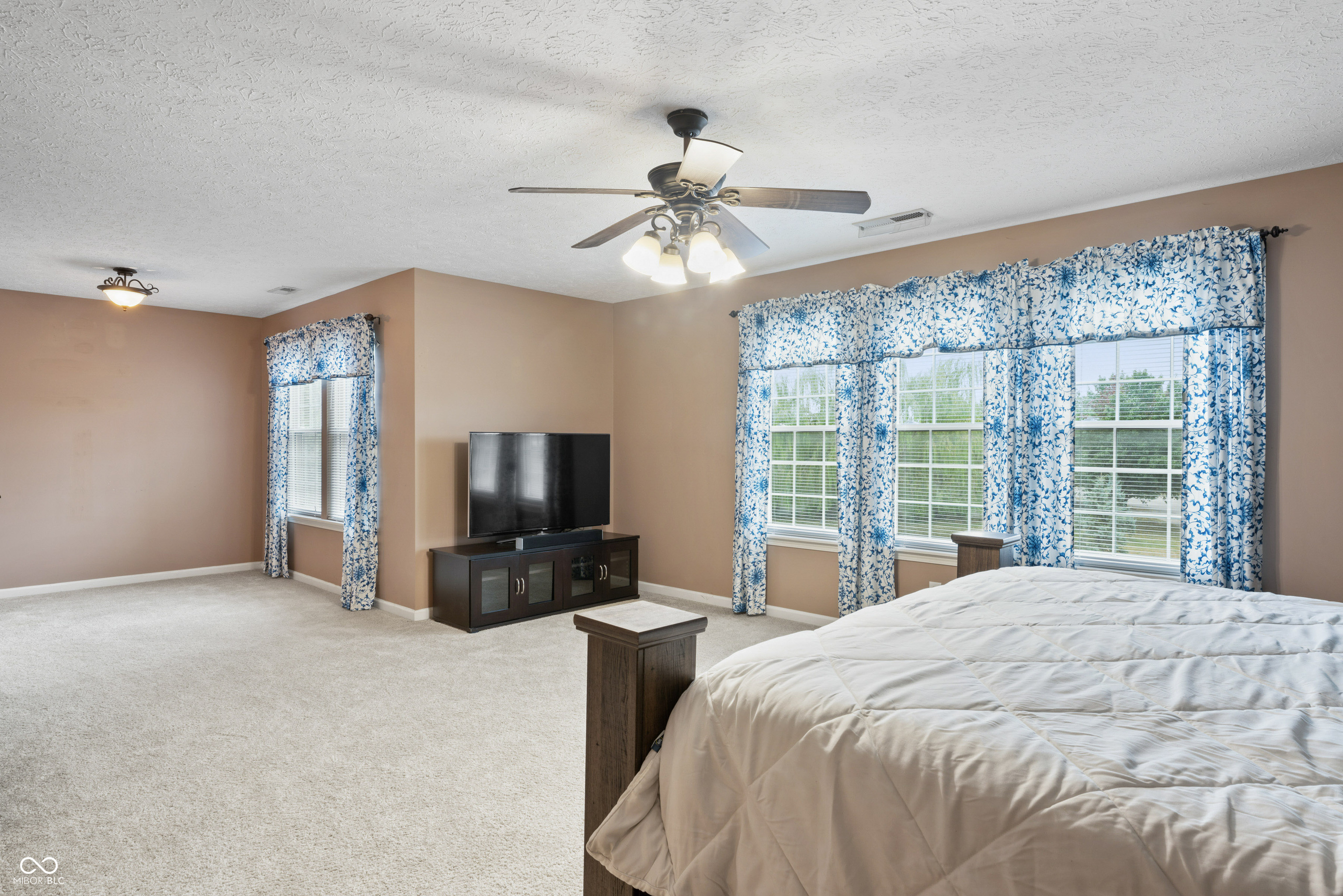 6902 Ashland Pointe Drive