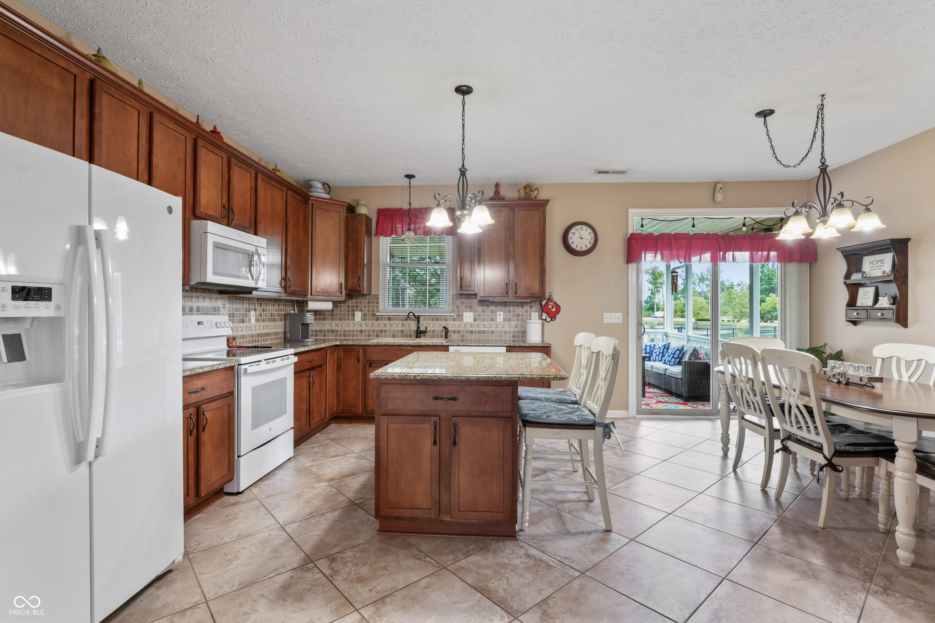 6902 Ashland Pointe Drive