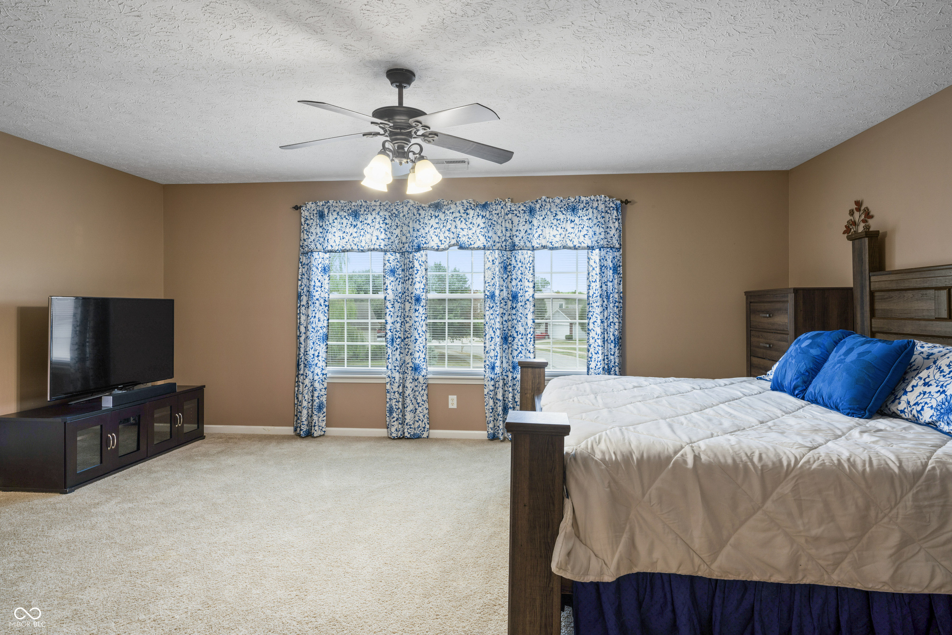 6902 Ashland Pointe Drive