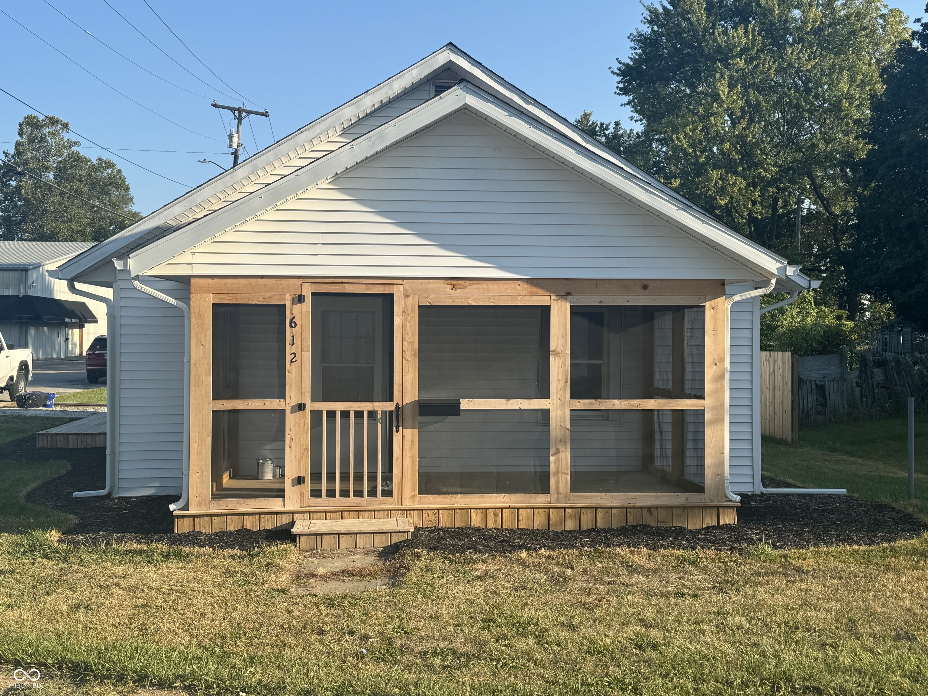 612 W Berry Street