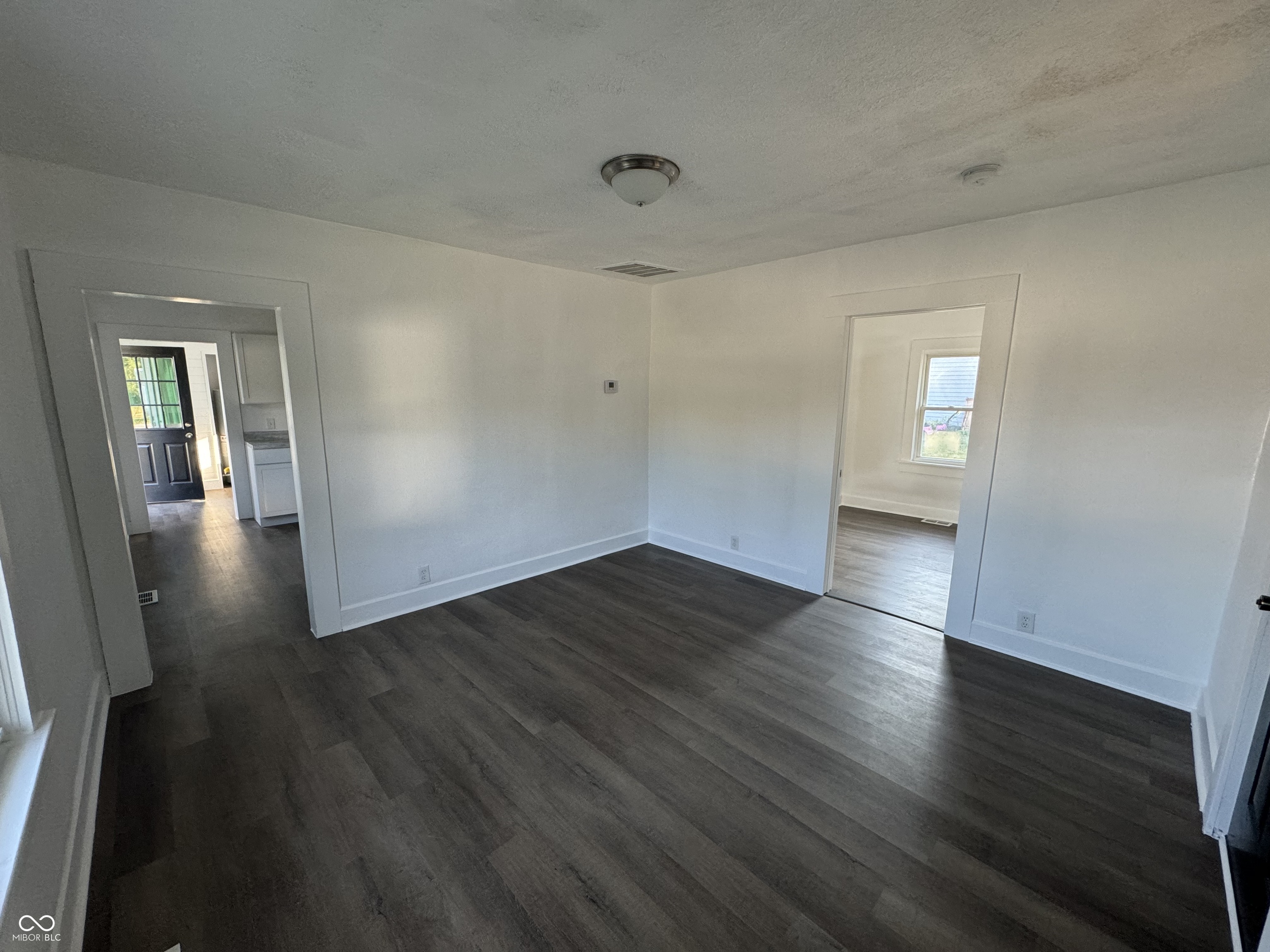 612 W Berry Street
