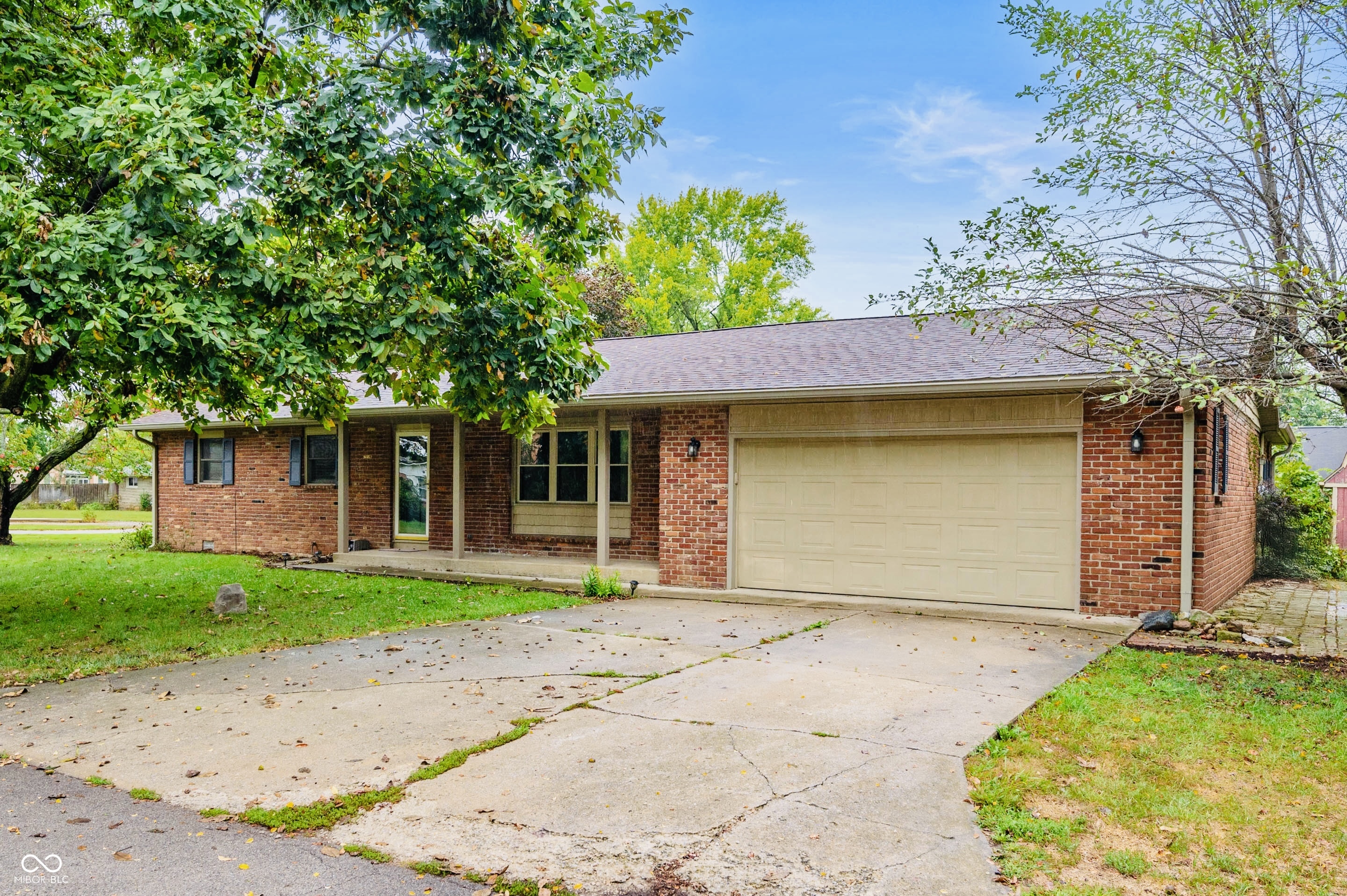 925 S Westchester Park Drive