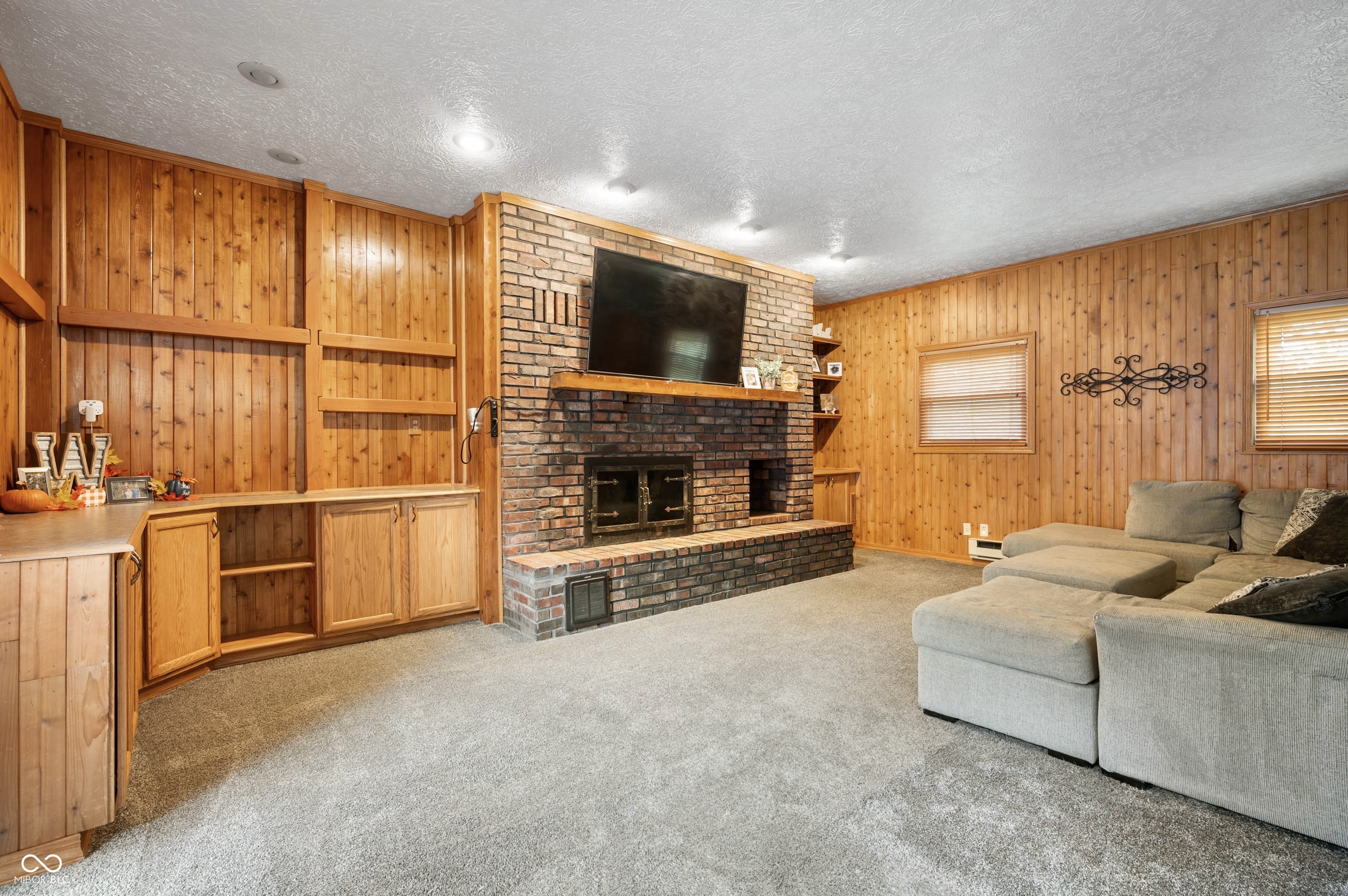 925 S Westchester Park Drive