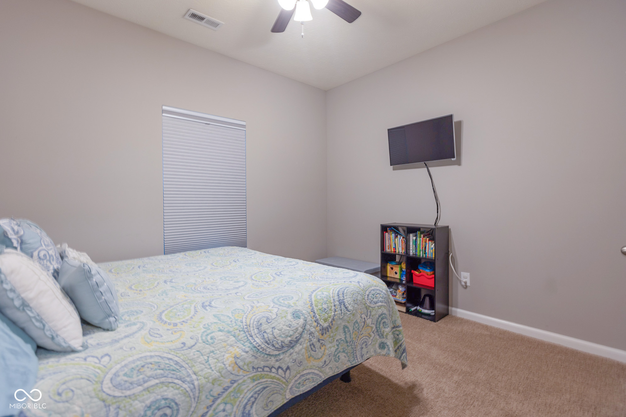 2332 Longleaf Lane