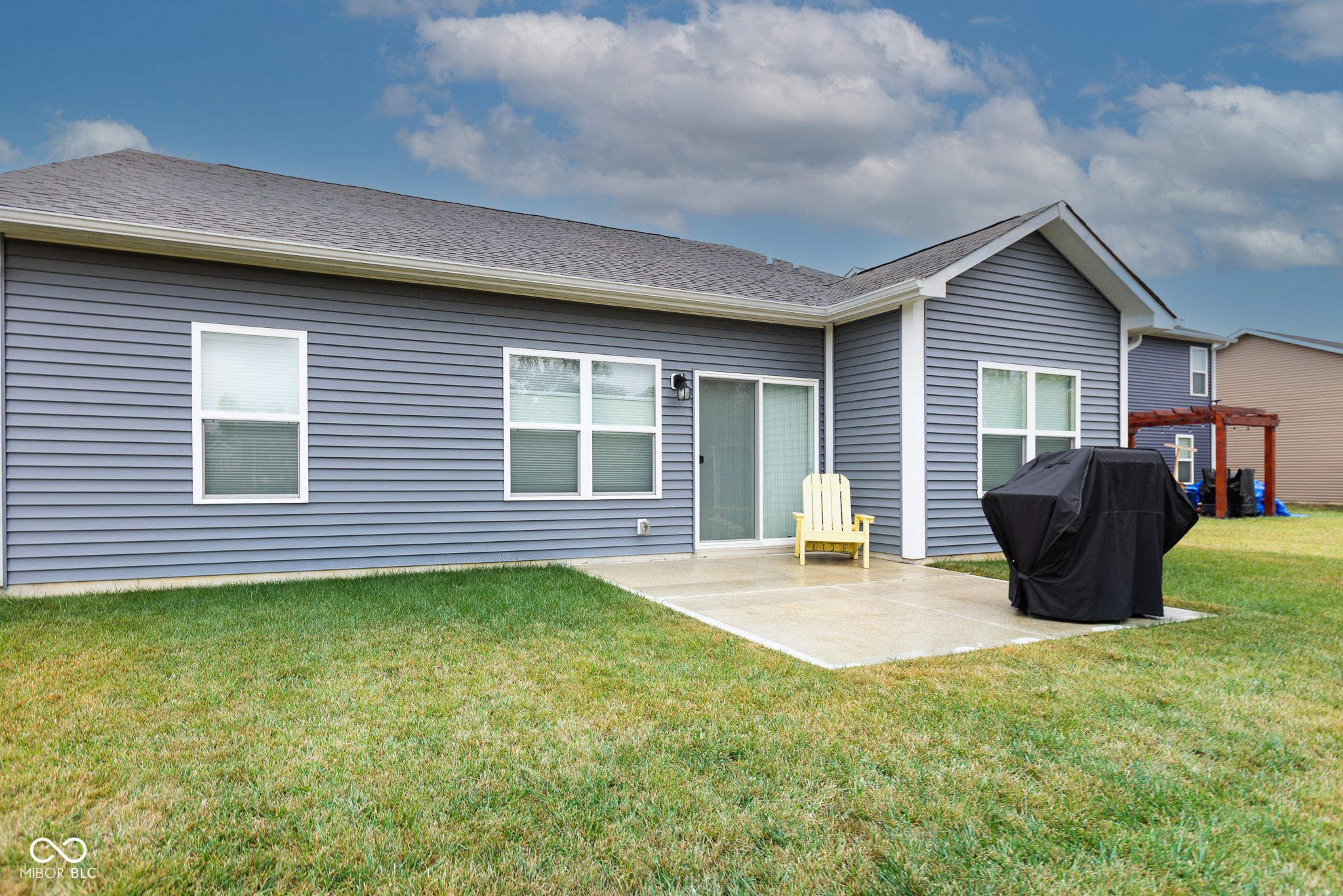 2332 Longleaf Lane
