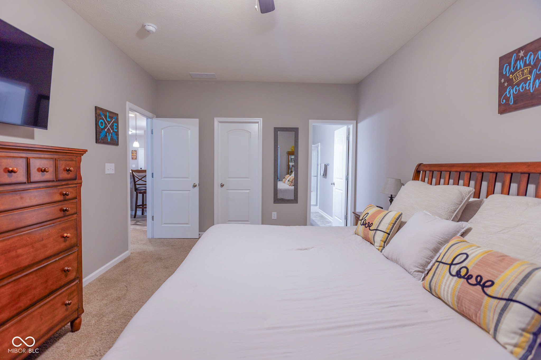 2332 Longleaf Lane