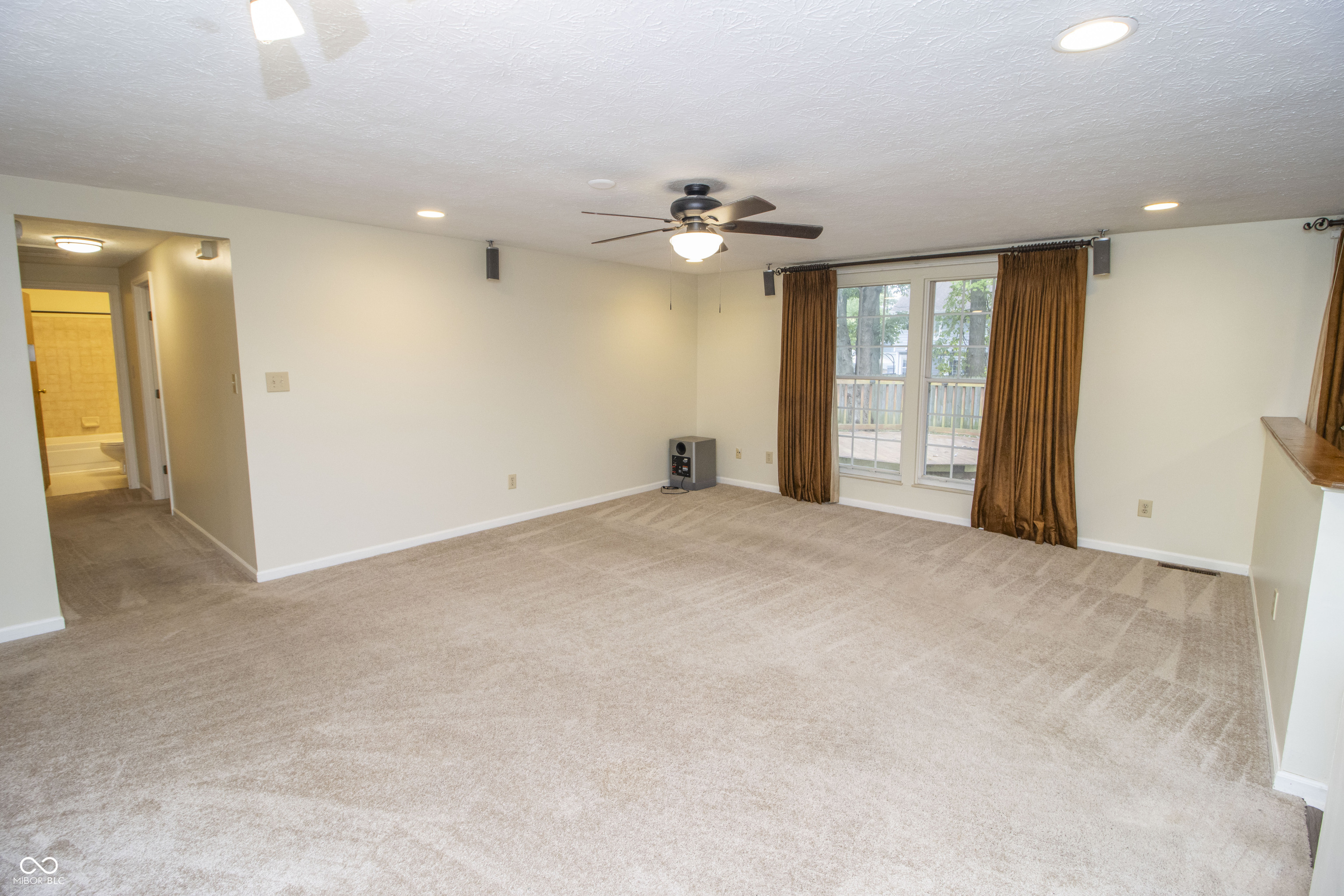 3715 Zurich Terrace