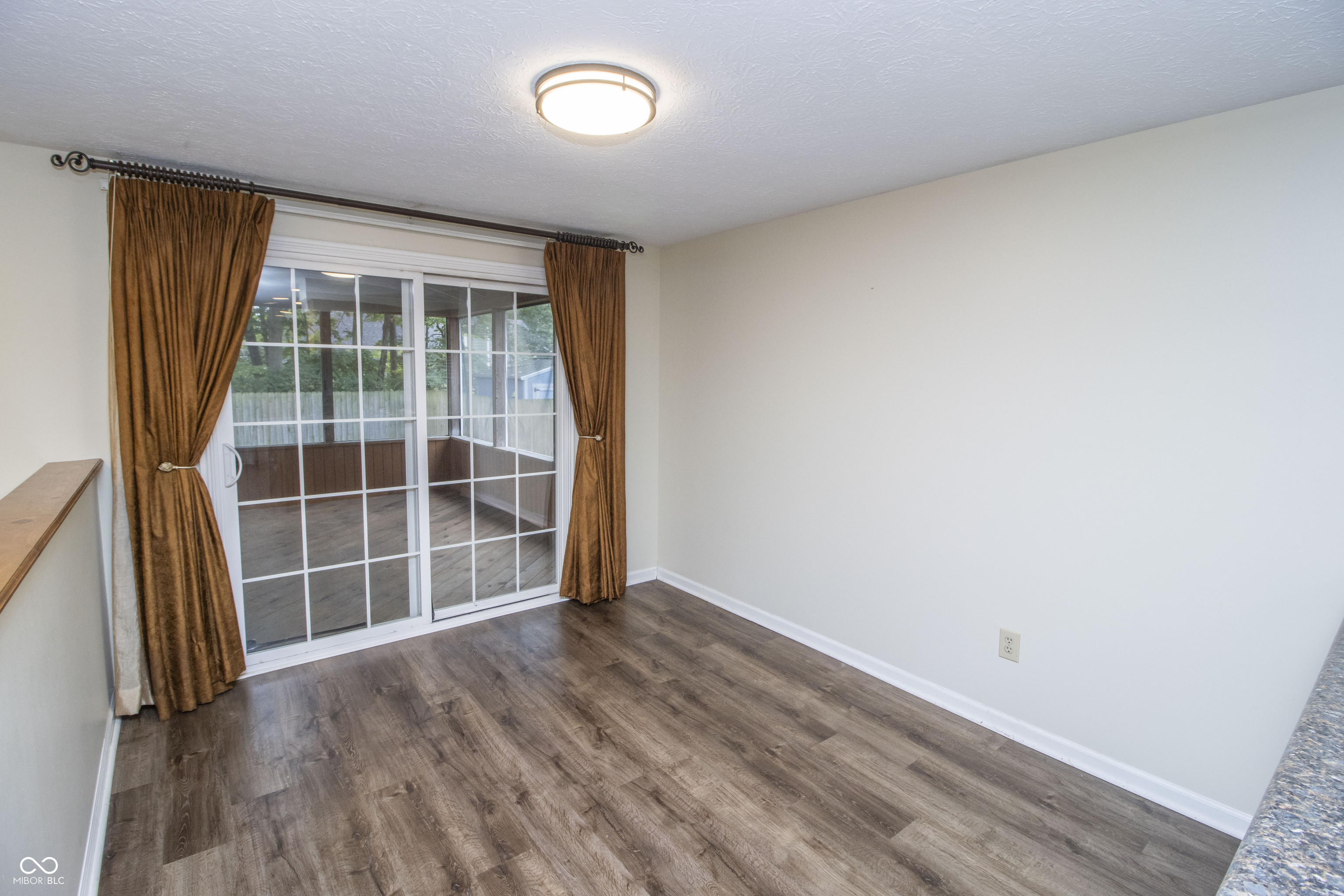 3715 Zurich Terrace