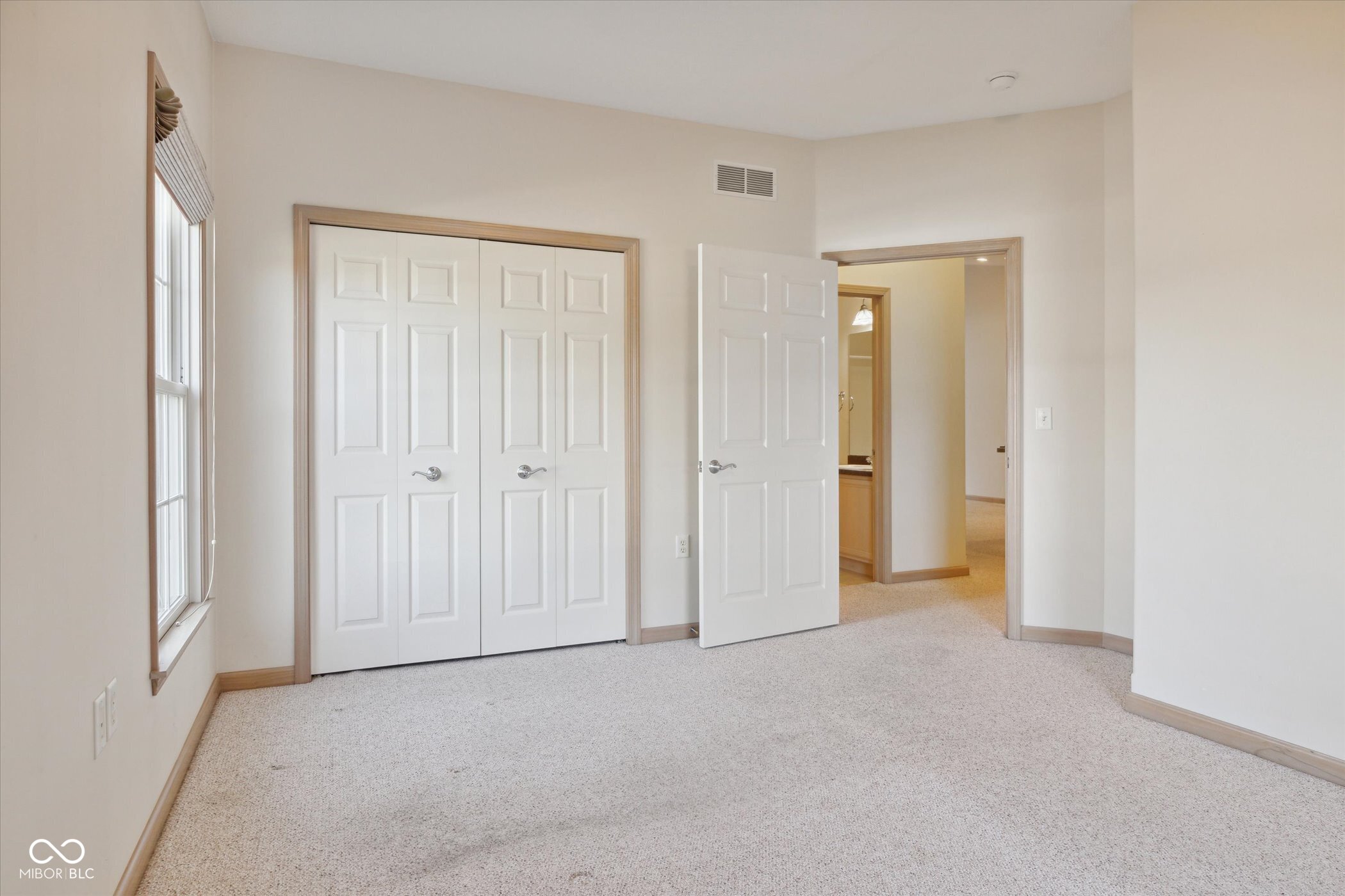 1802 Waterfall Drive