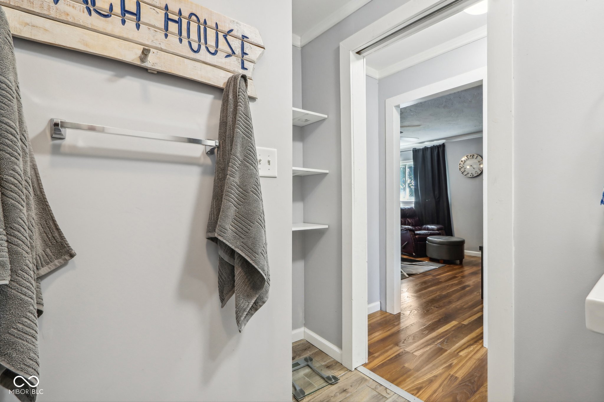 512 Marine Drive