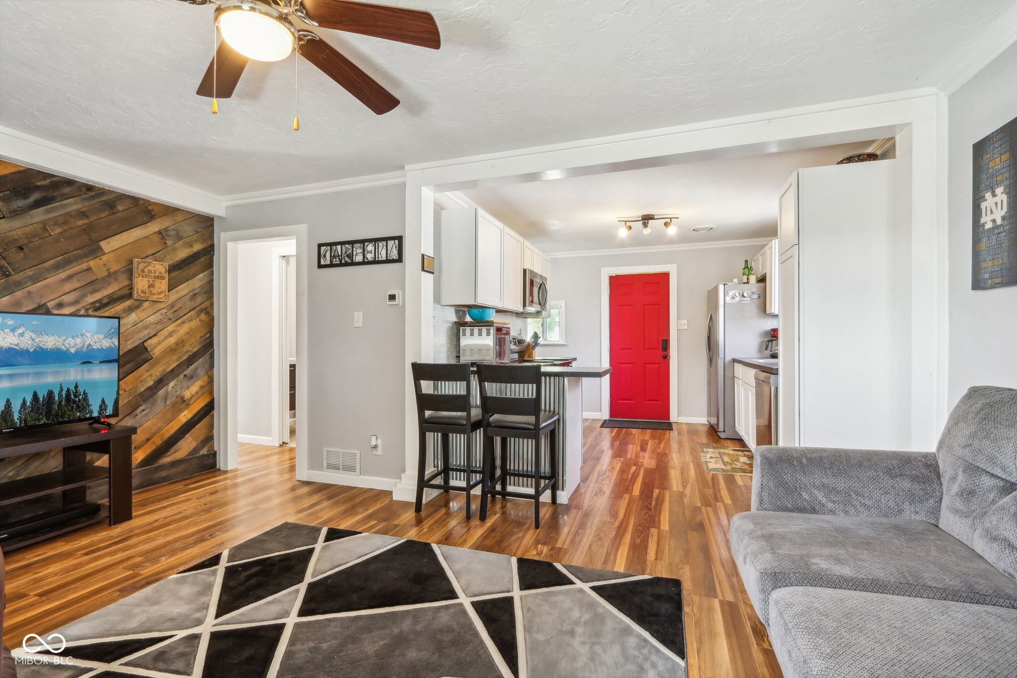 512 Marine Drive