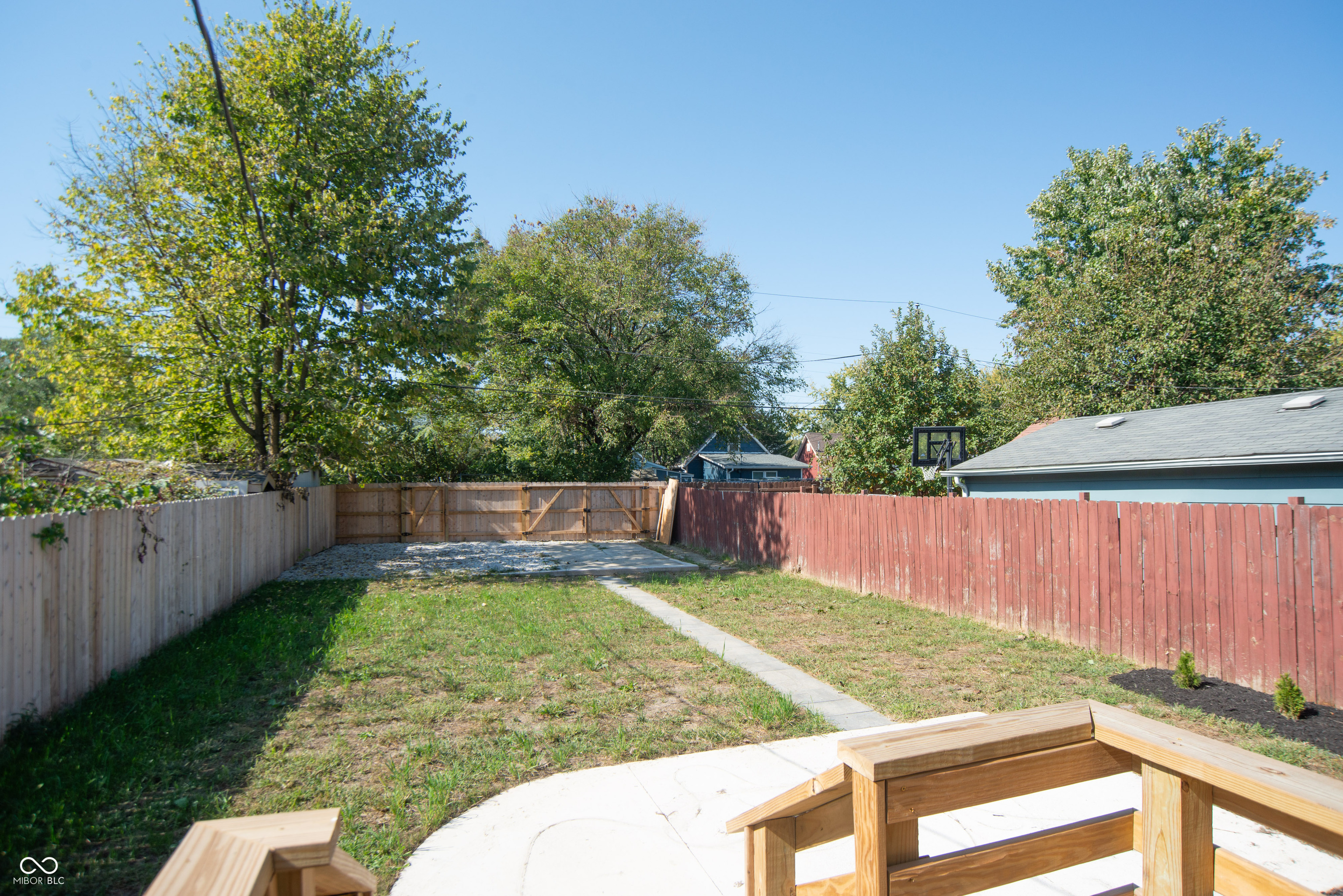 526 S Holmes Avenue