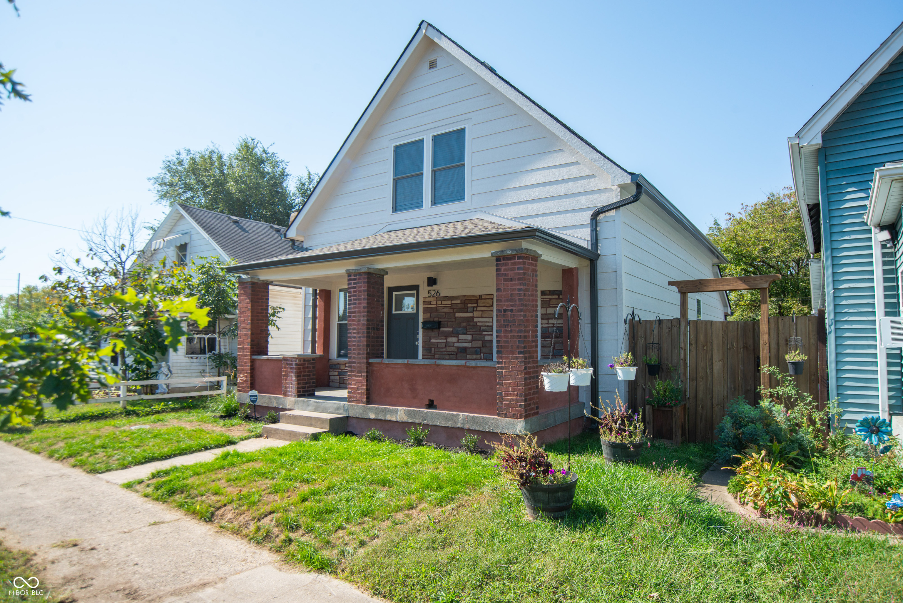 526 S Holmes Avenue