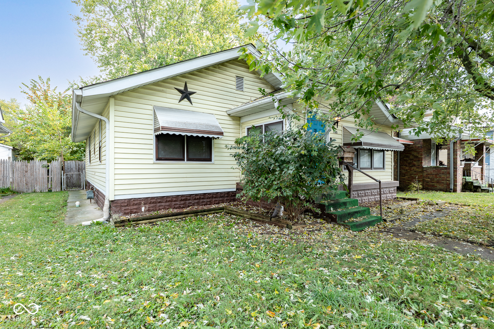 733 N Chester Avenue