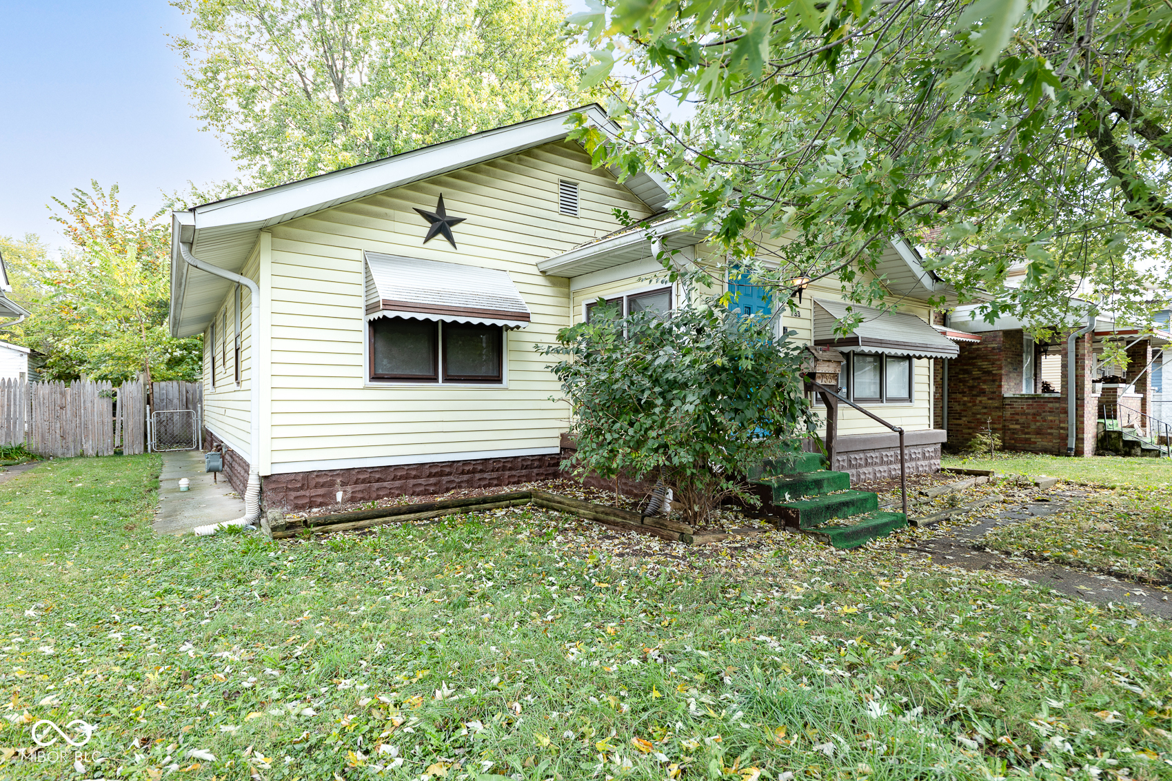 733 N Chester Avenue