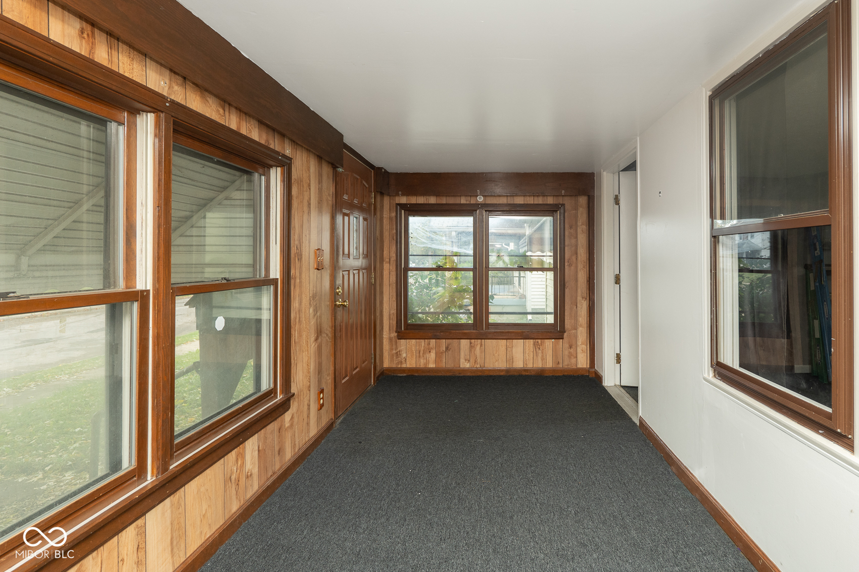 733 N Chester Avenue