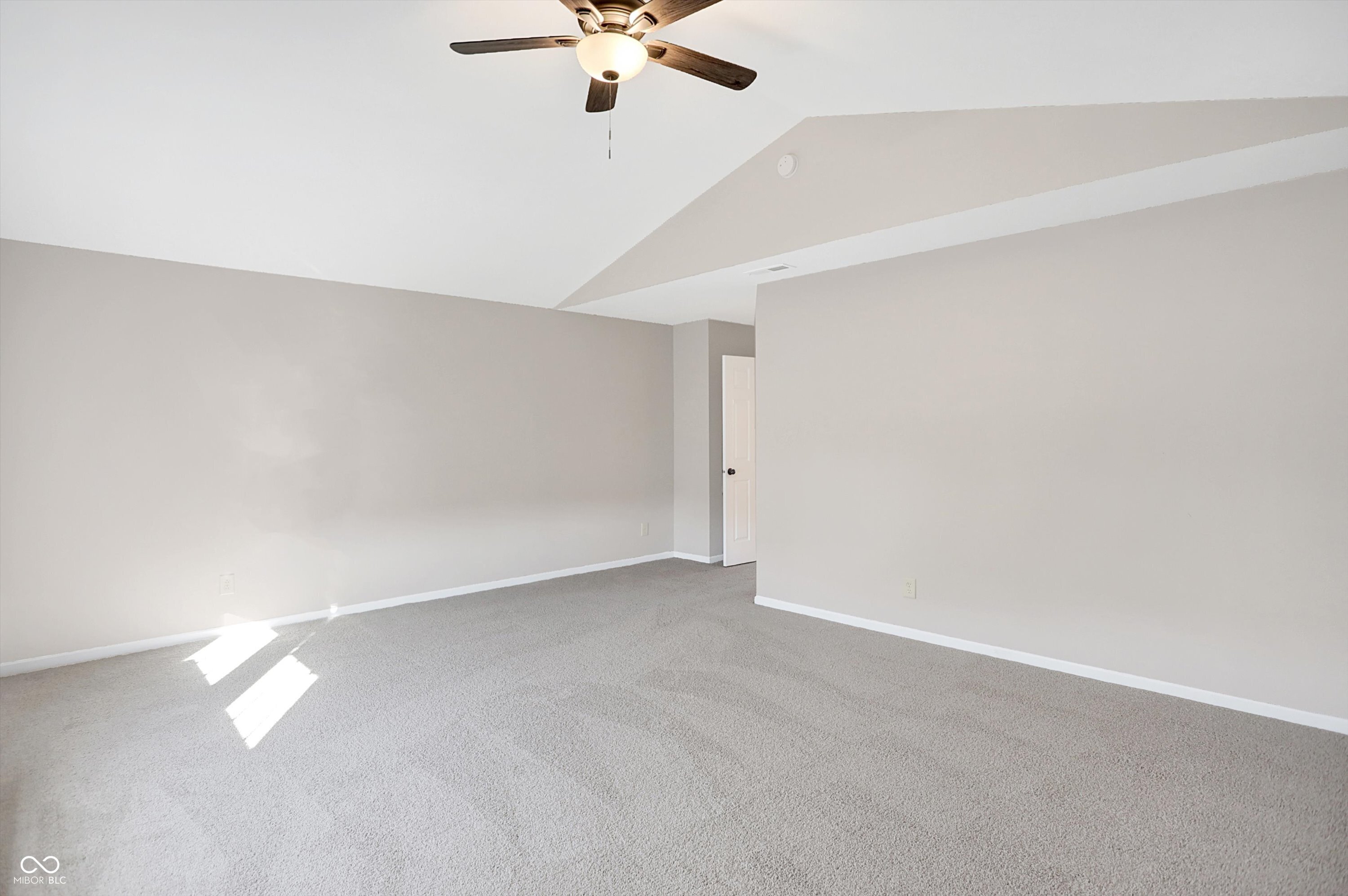 3125 Arrowroot Way