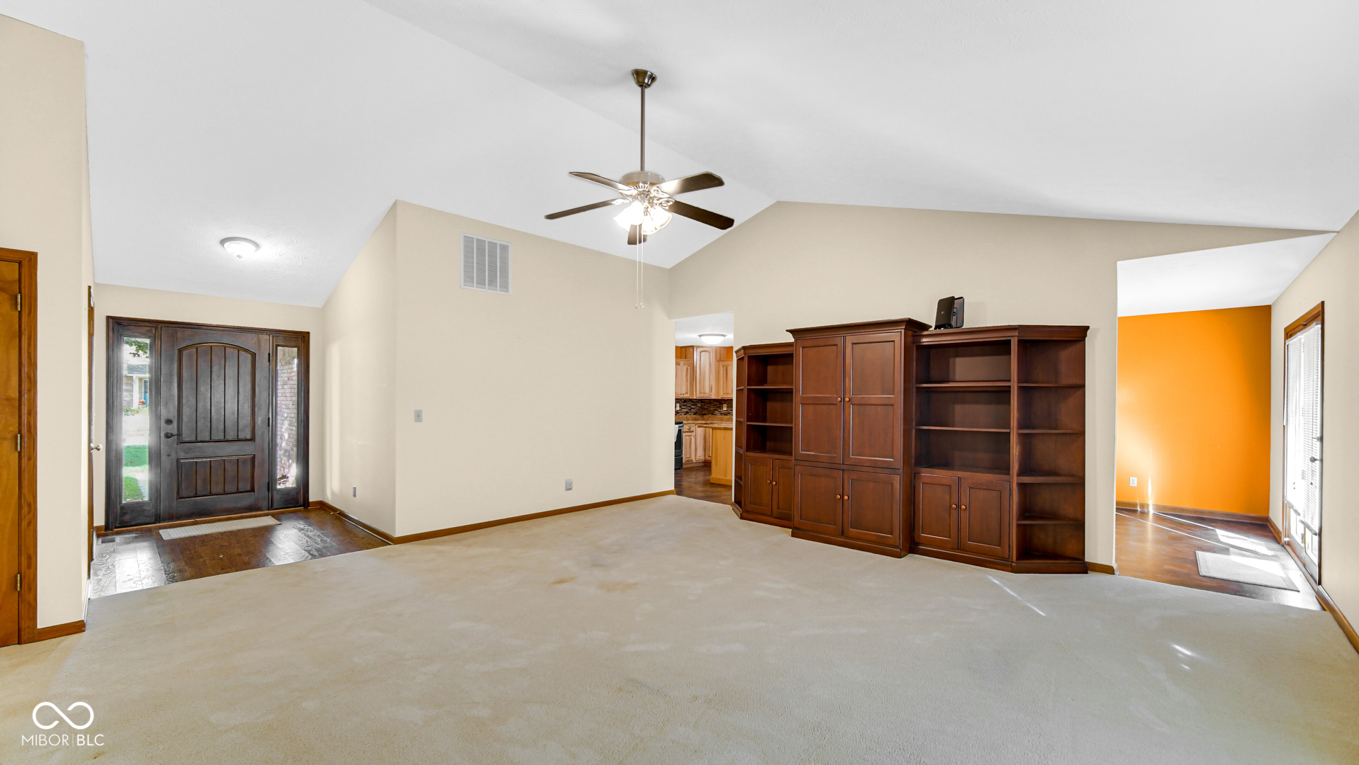 212 Hollowview Drive