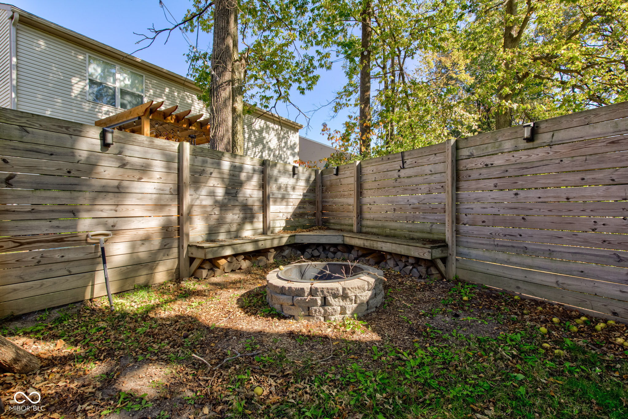 6489 Hunters Green Place