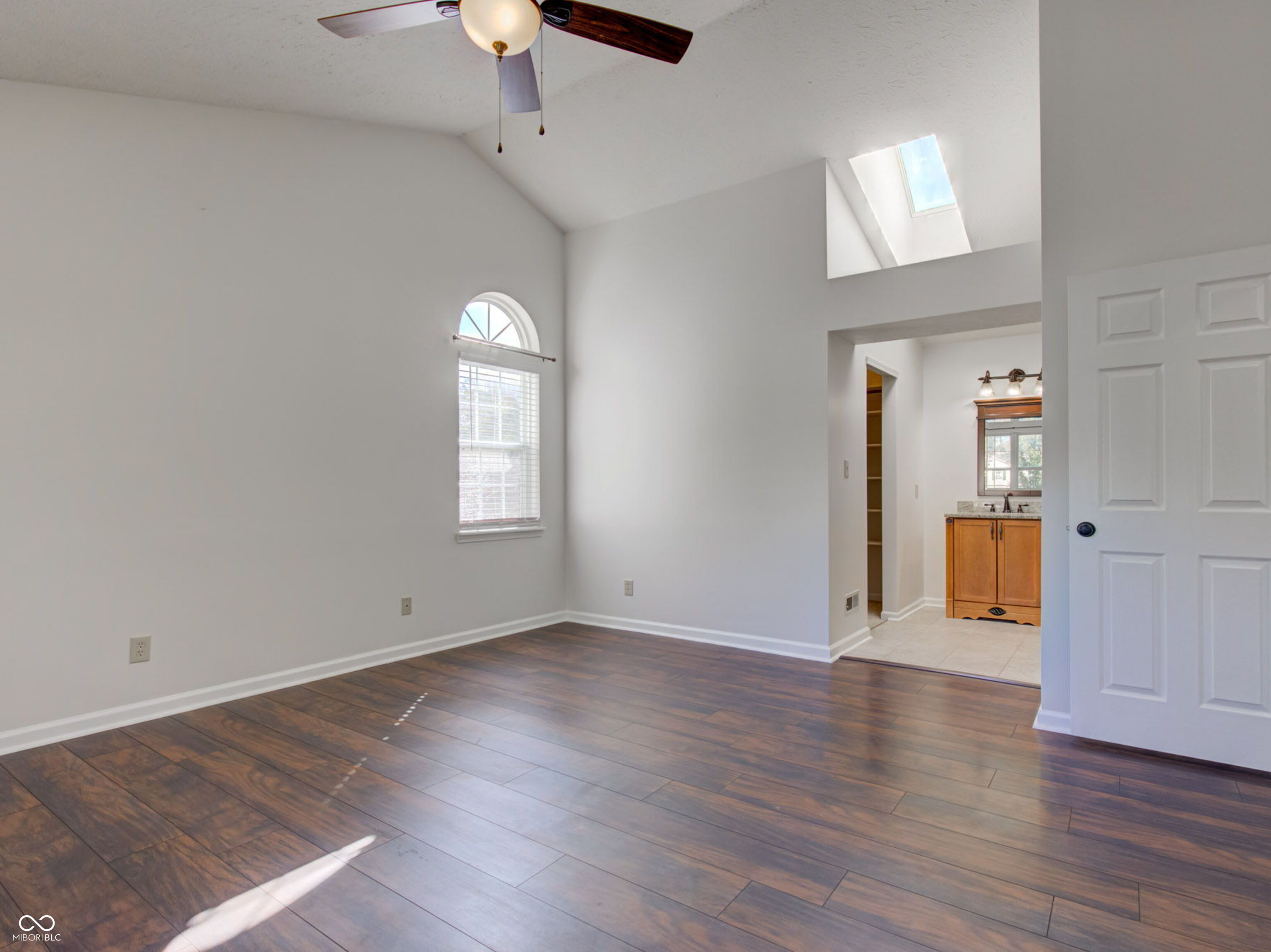 6489 Hunters Green Place