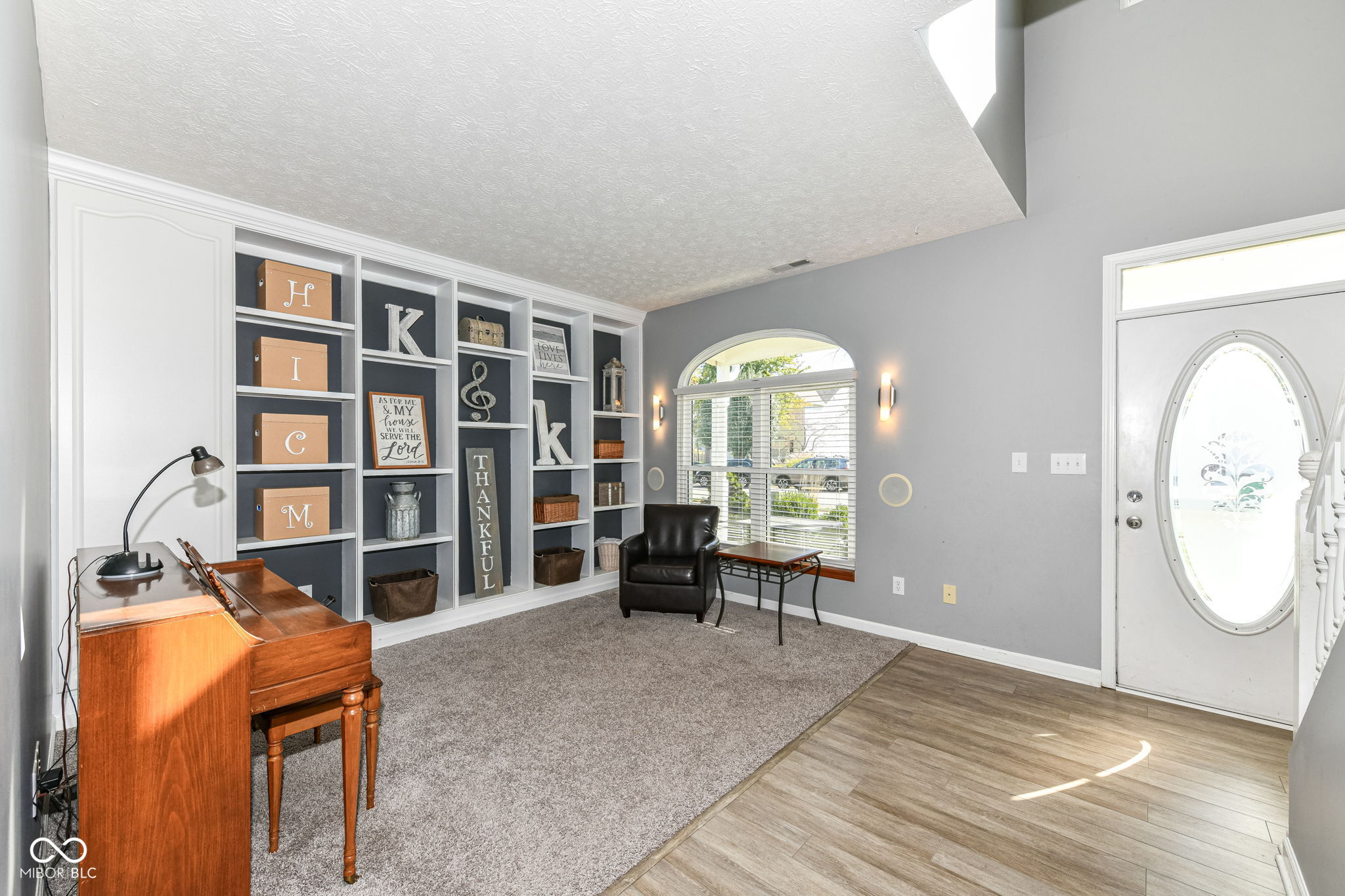 10121 Youngwood Lane