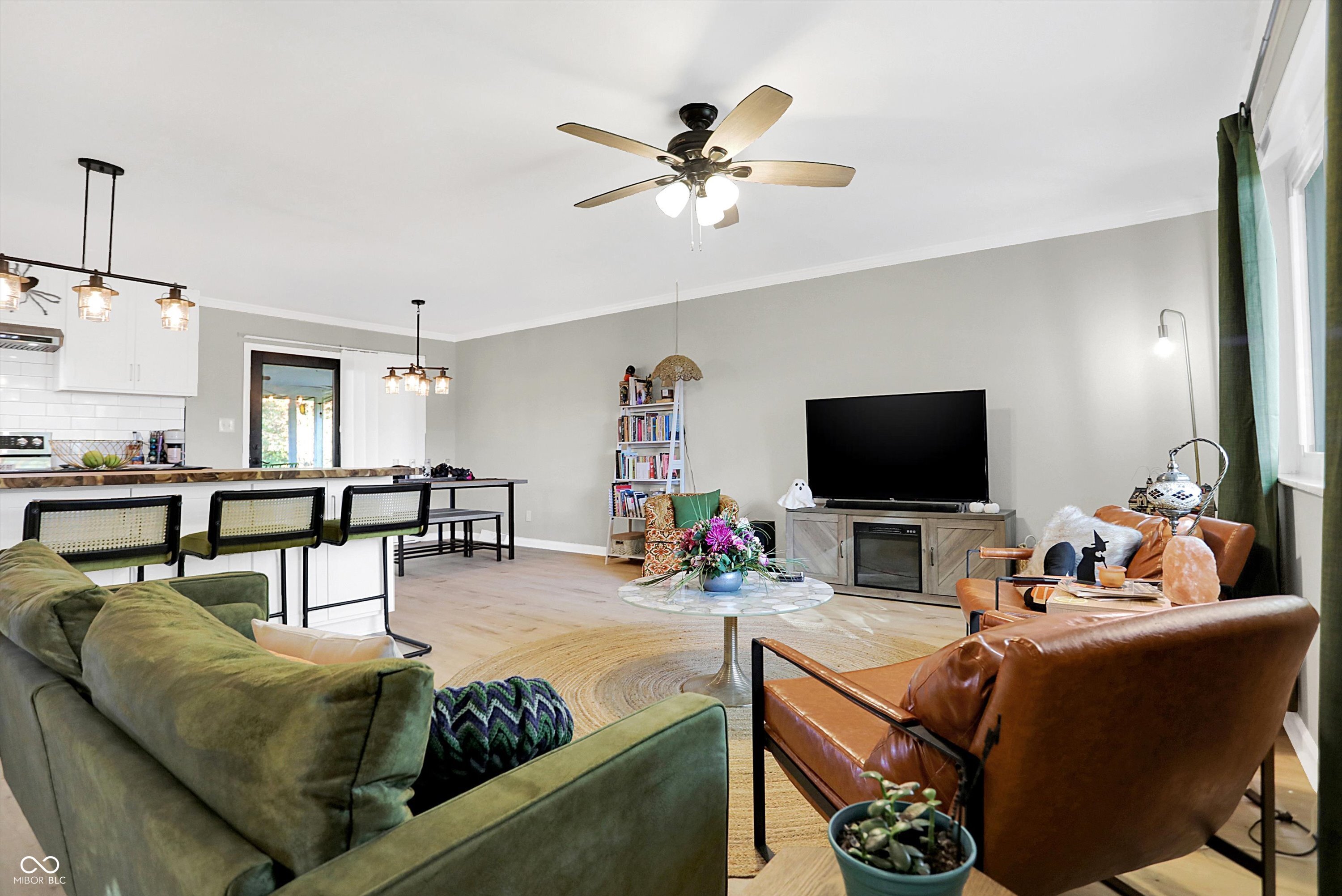 3526 Woodale Road