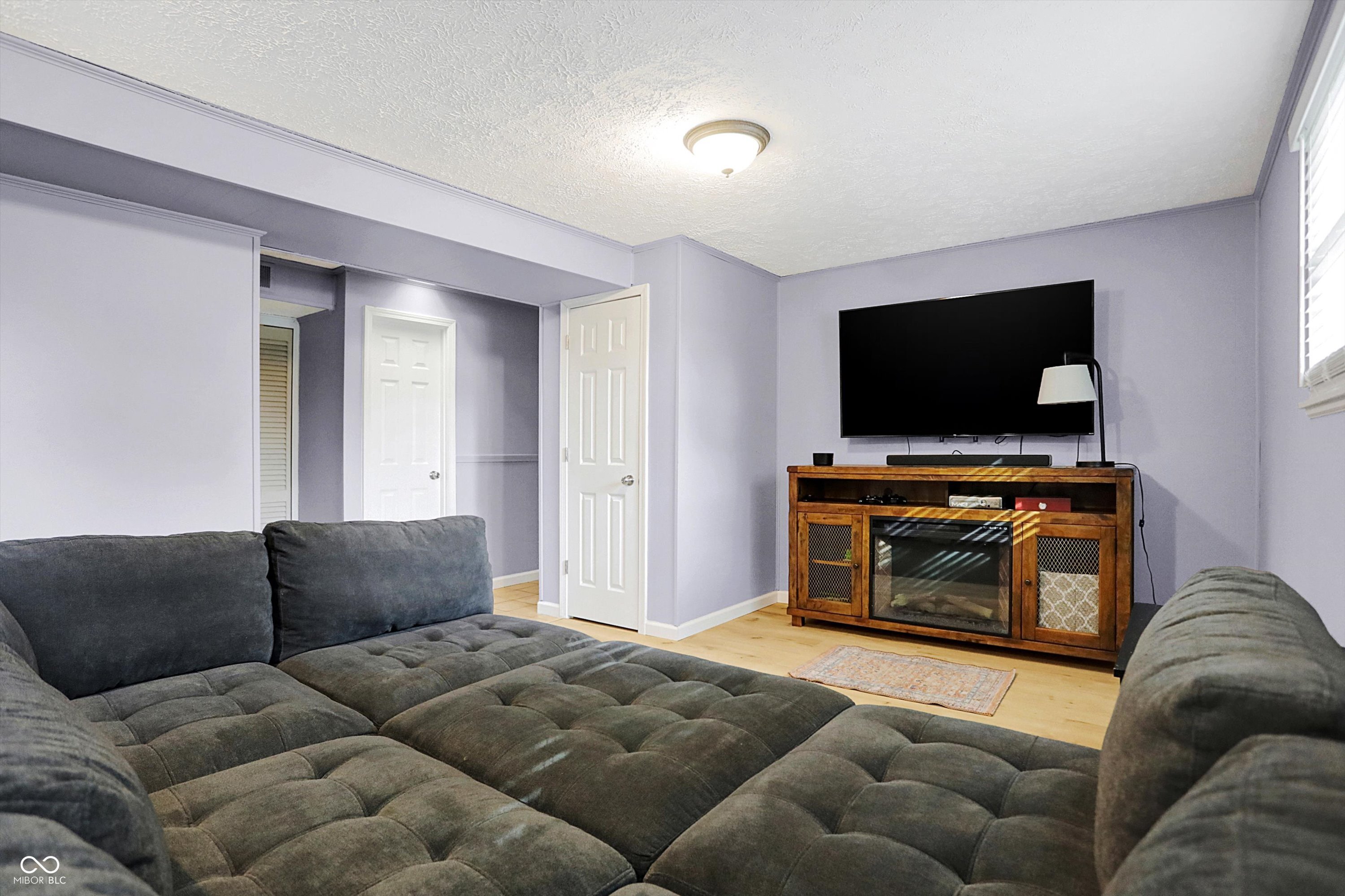 3526 Woodale Road