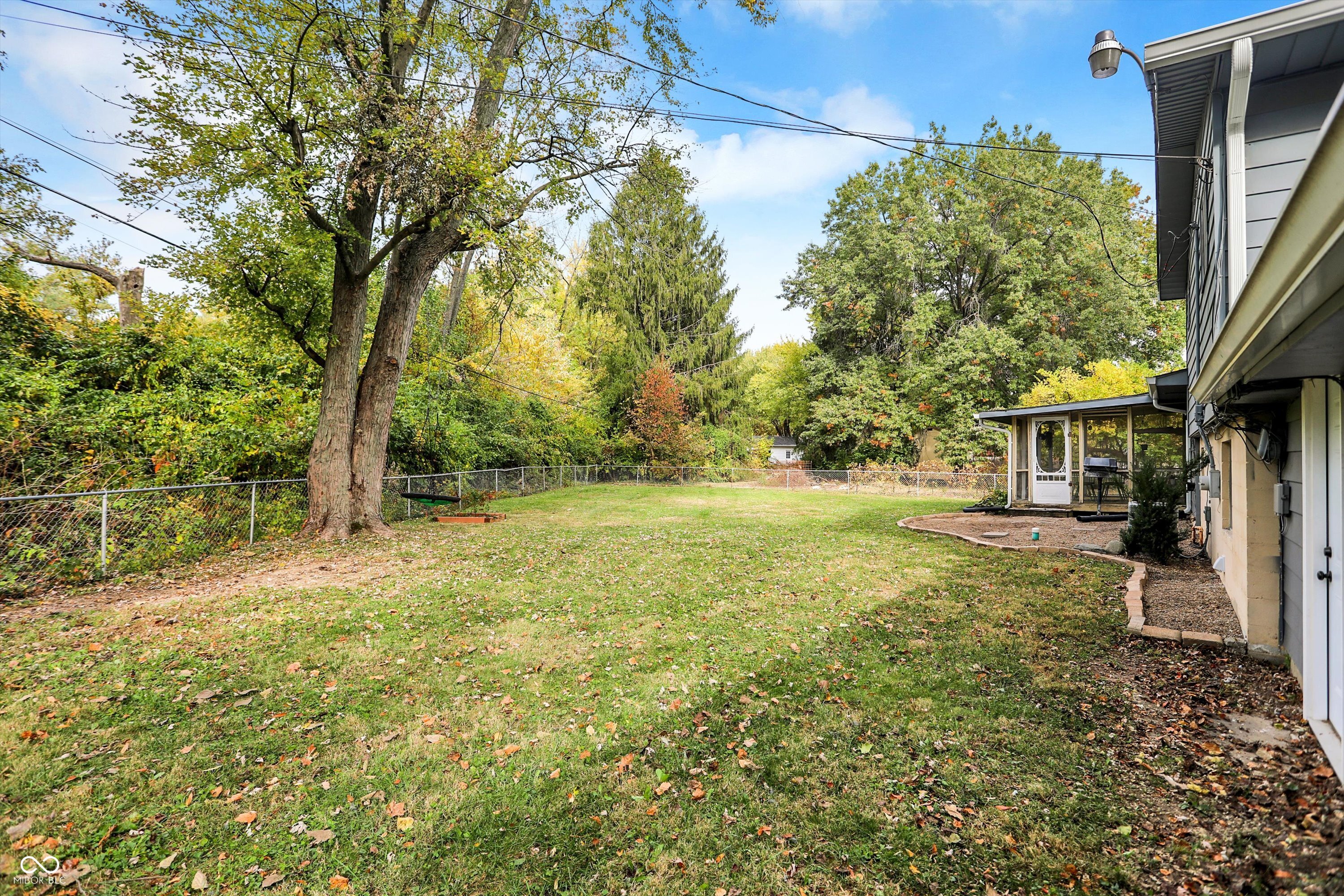 3526 Woodale Road