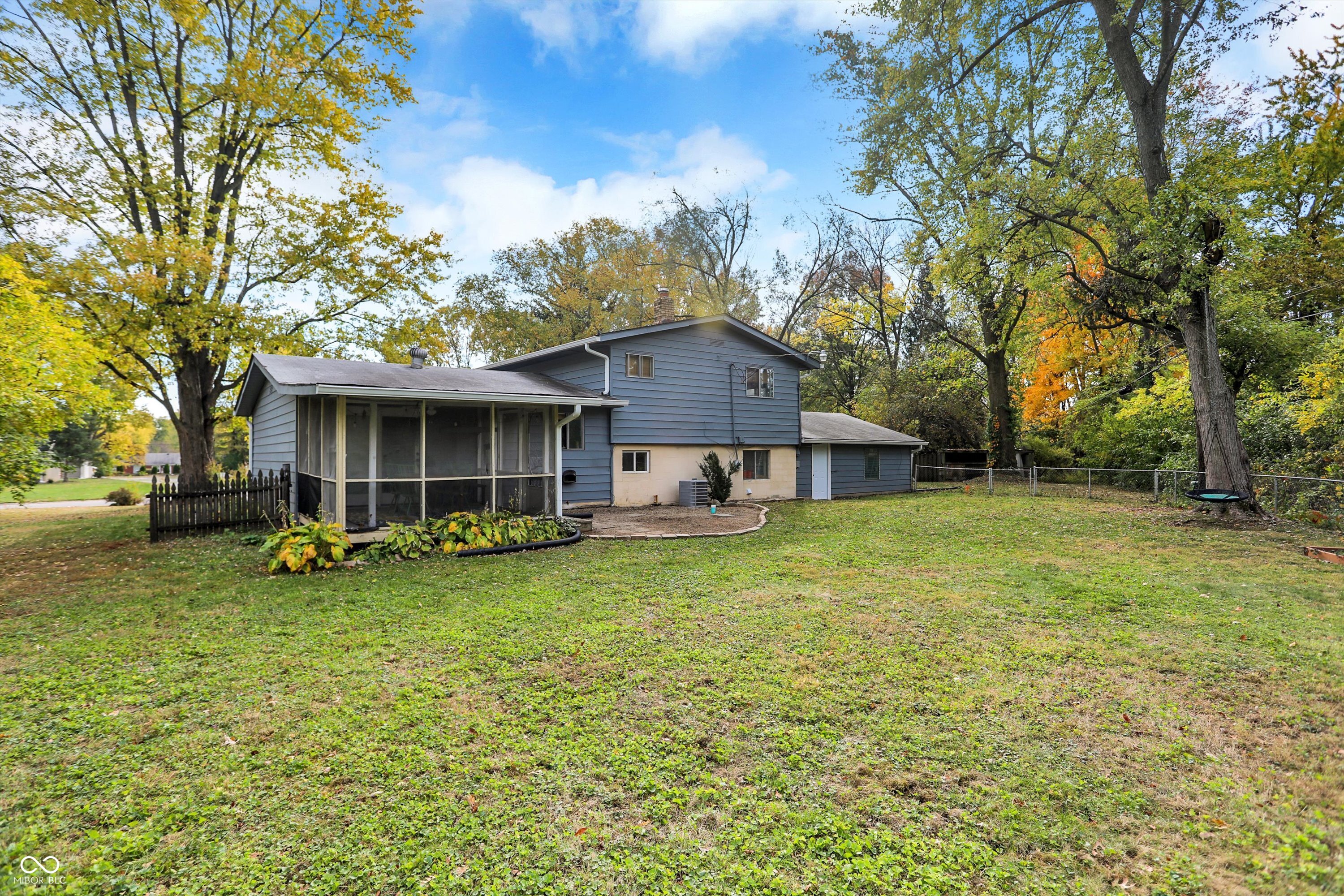 3526 Woodale Road