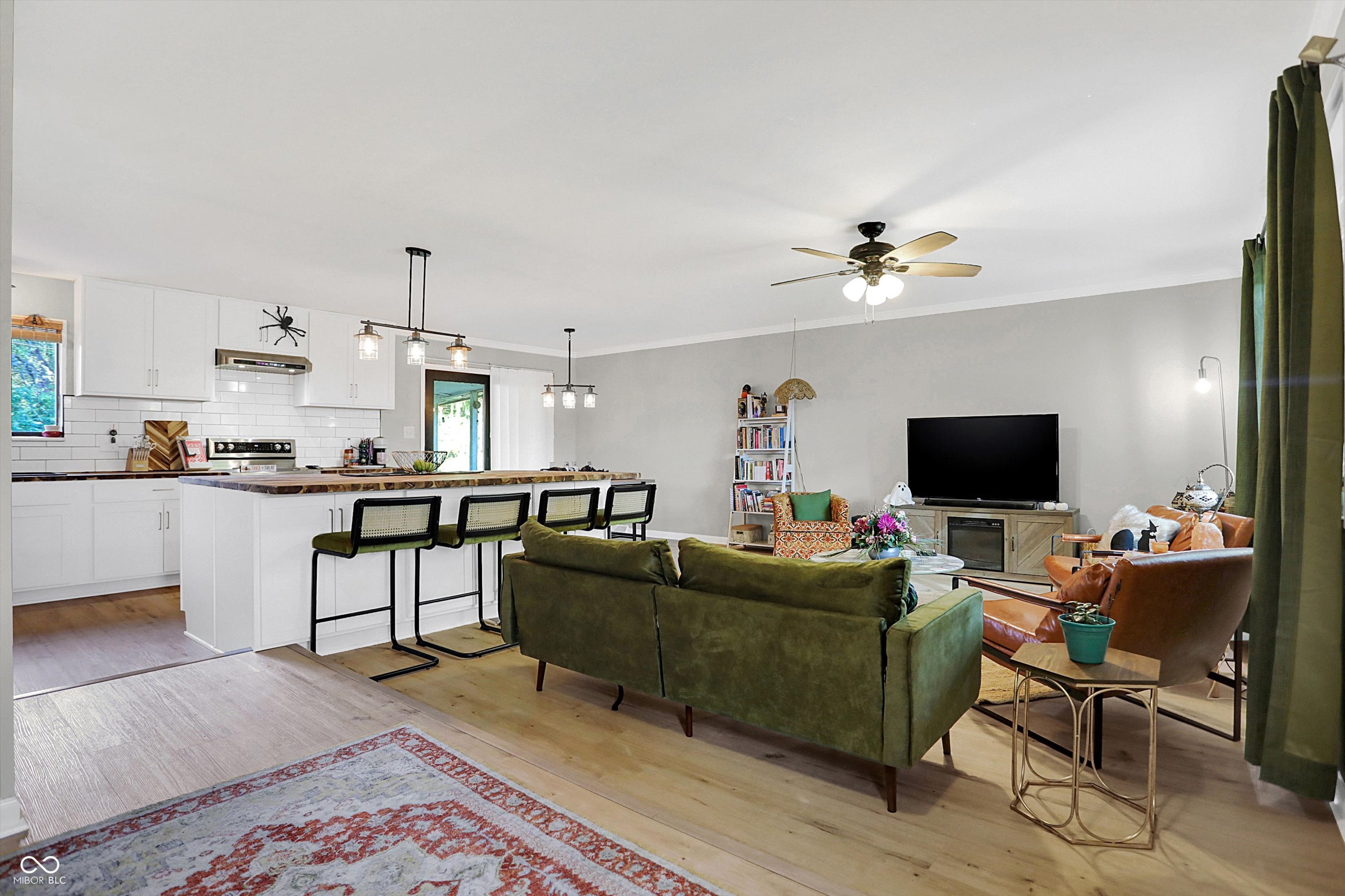 3526 Woodale Road