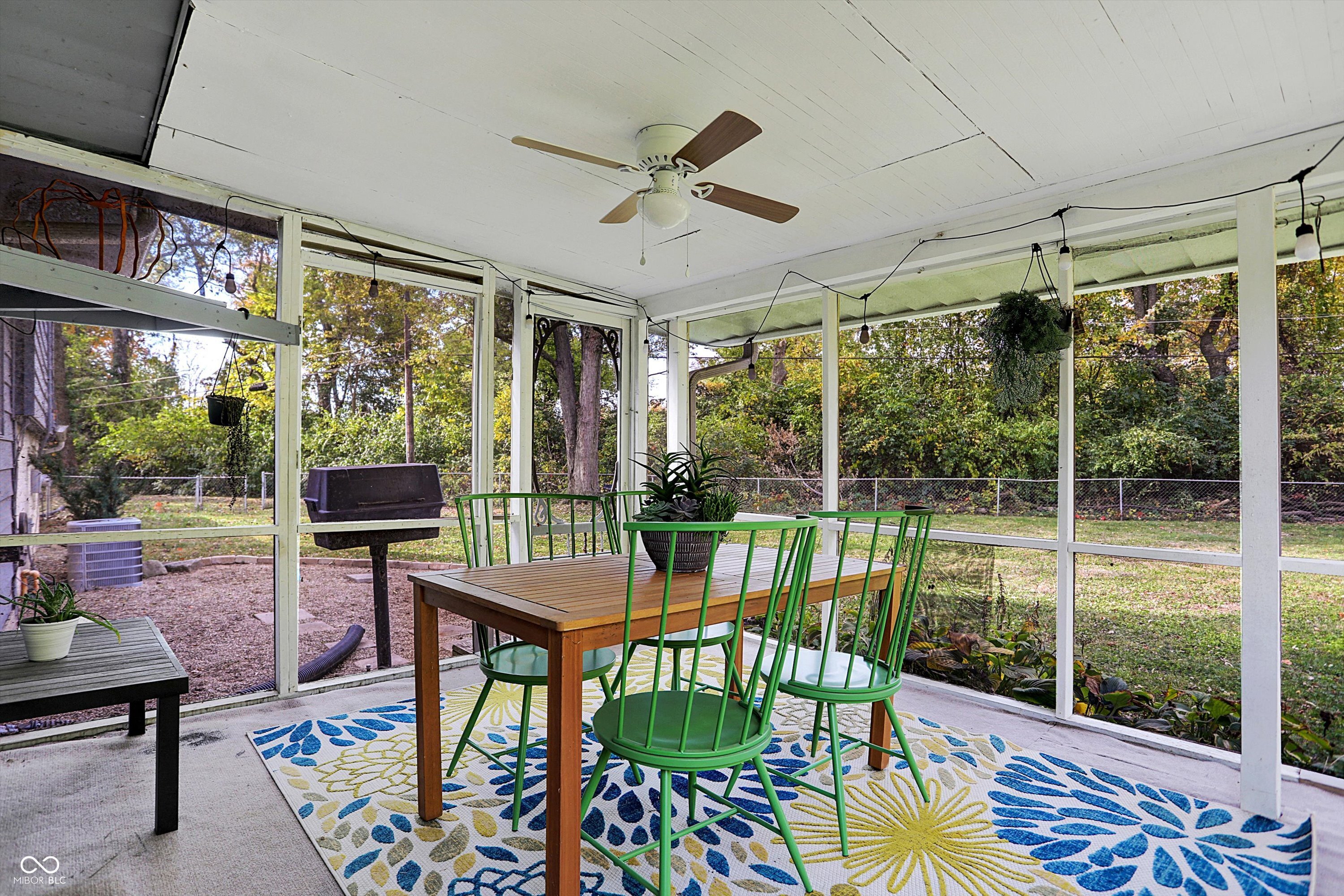 3526 Woodale Road