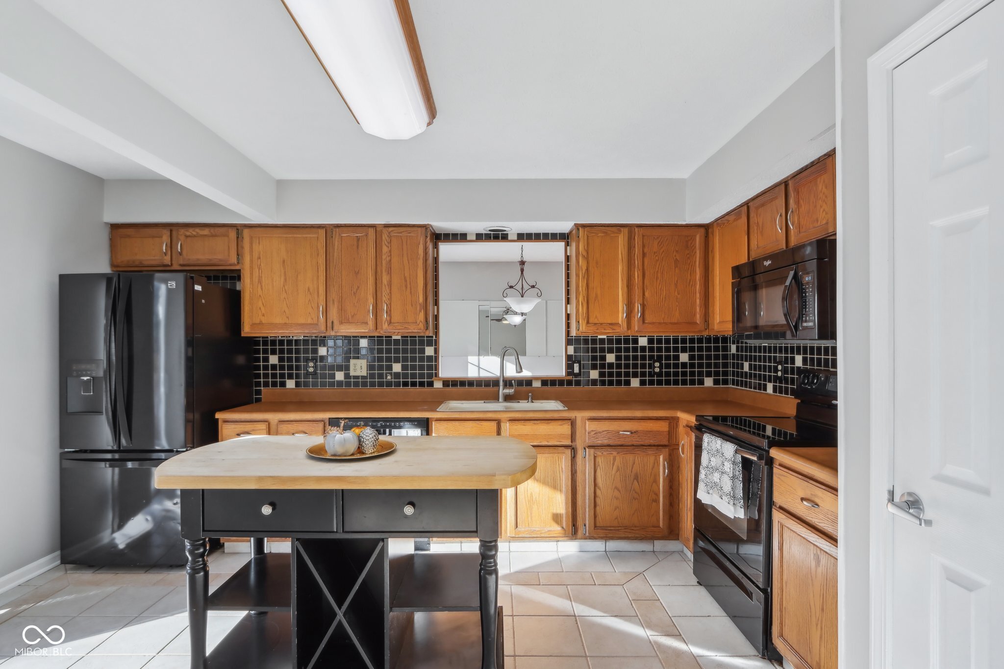 6913 Hardwood Drive