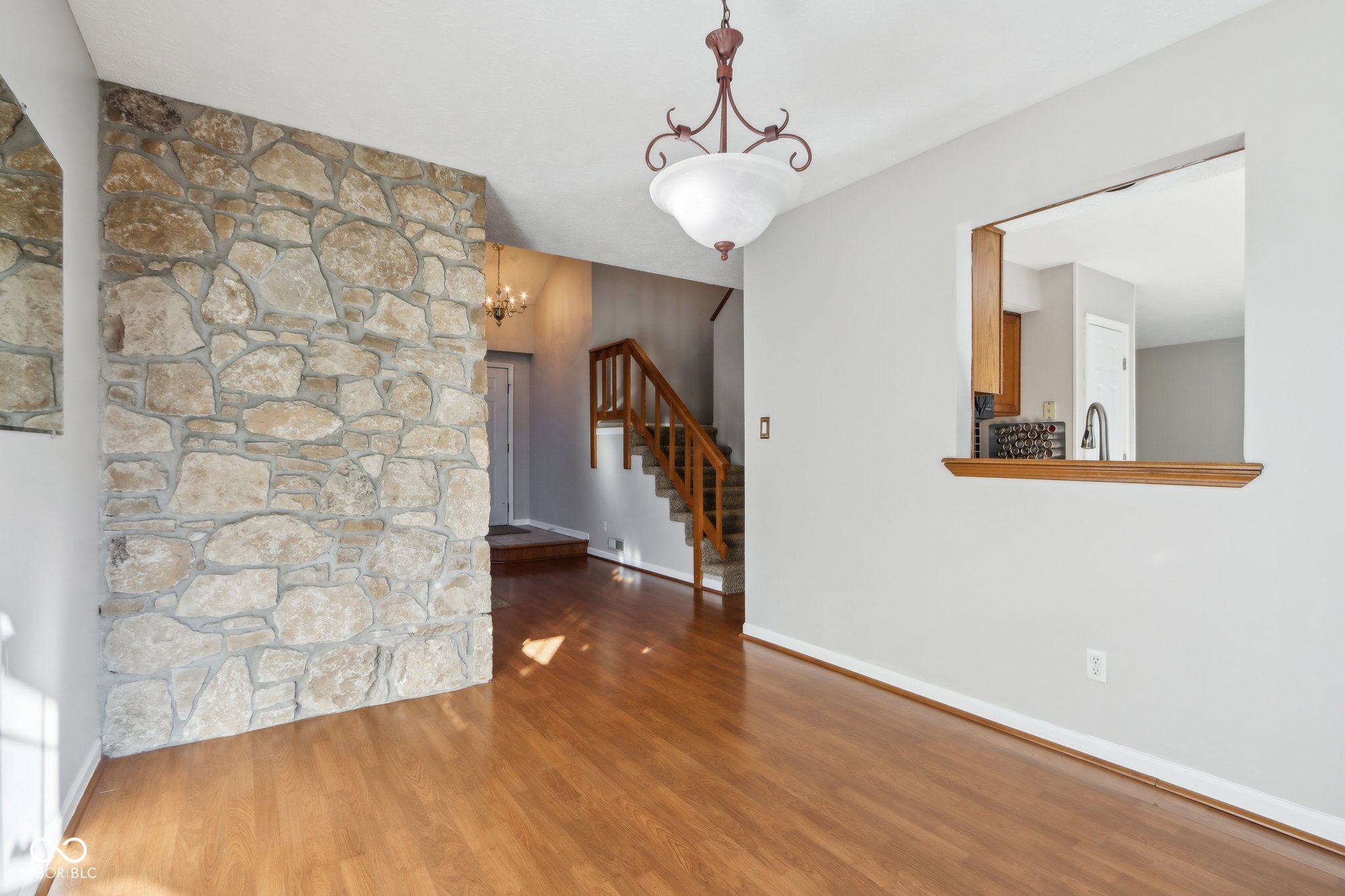 6913 Hardwood Drive