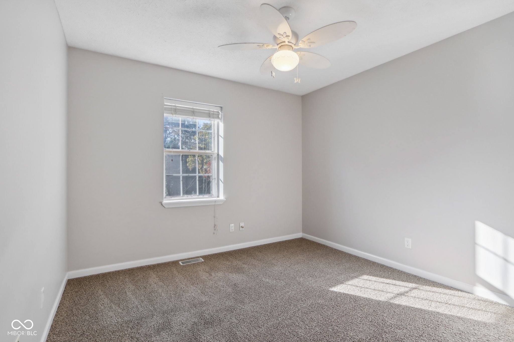 6913 Hardwood Drive