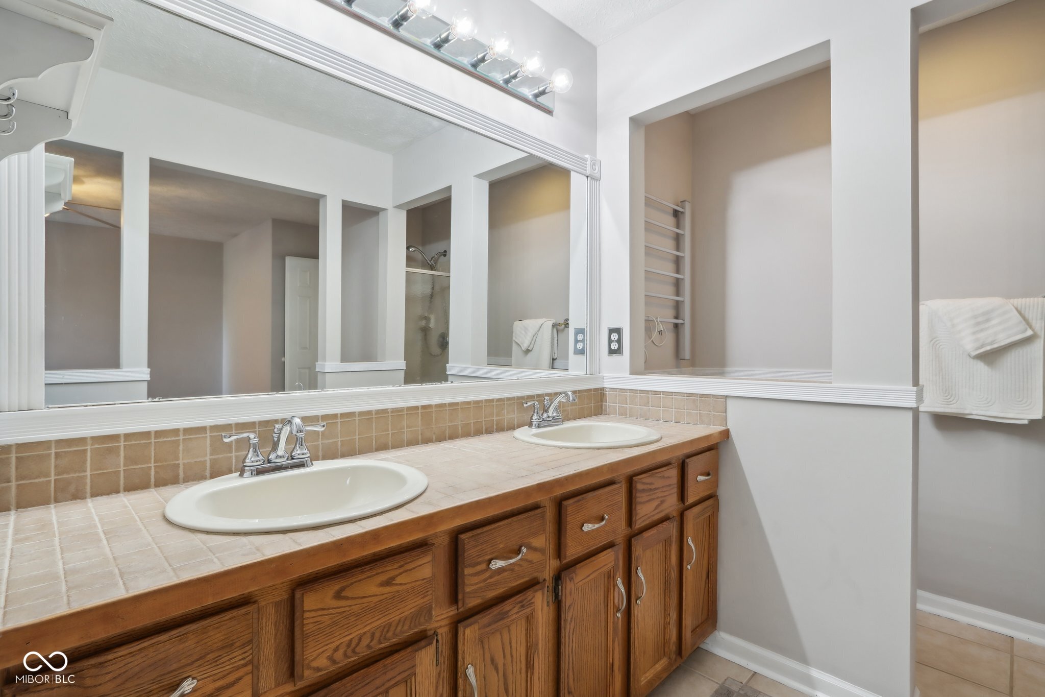 6913 Hardwood Drive