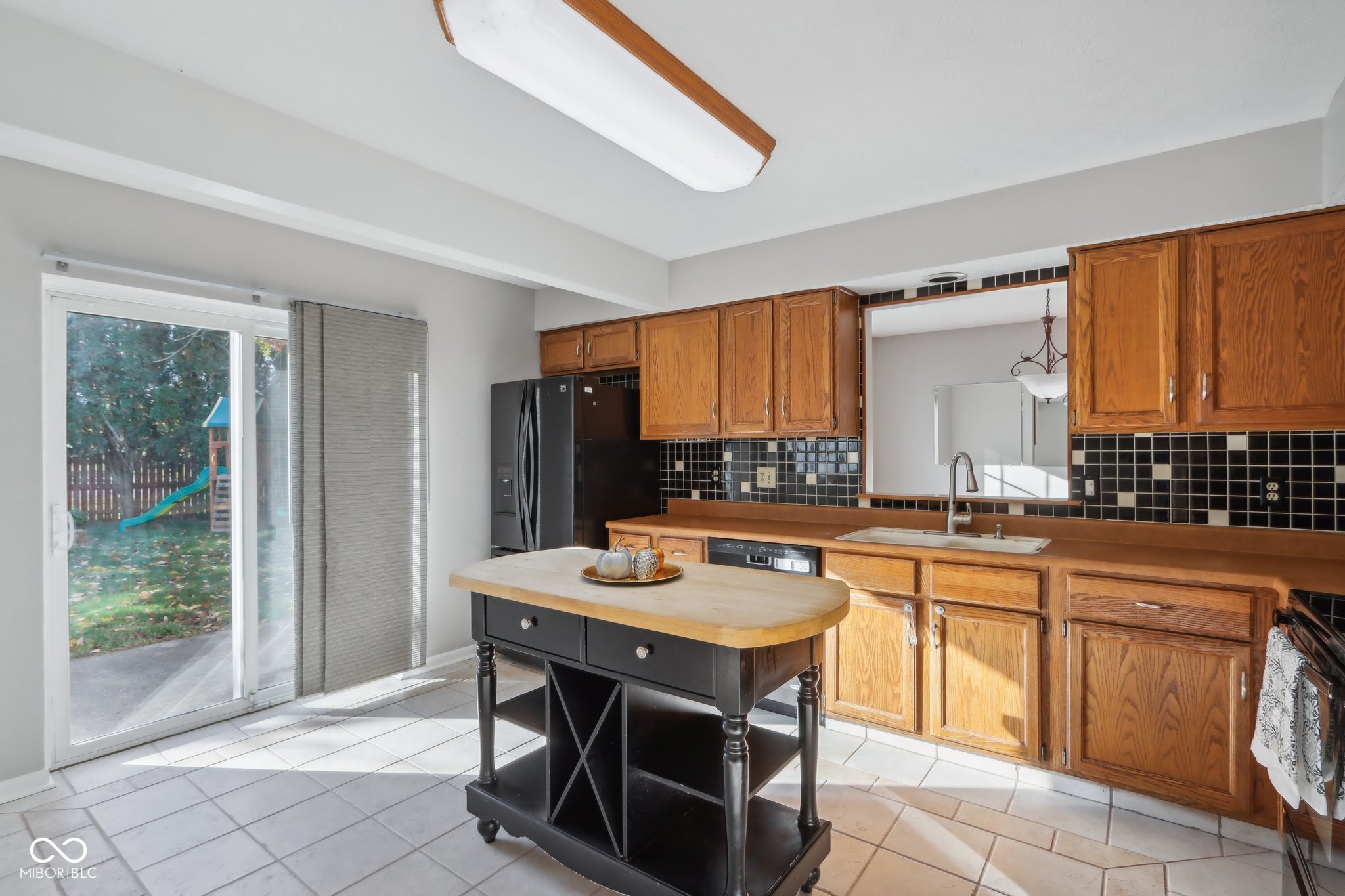 6913 Hardwood Drive