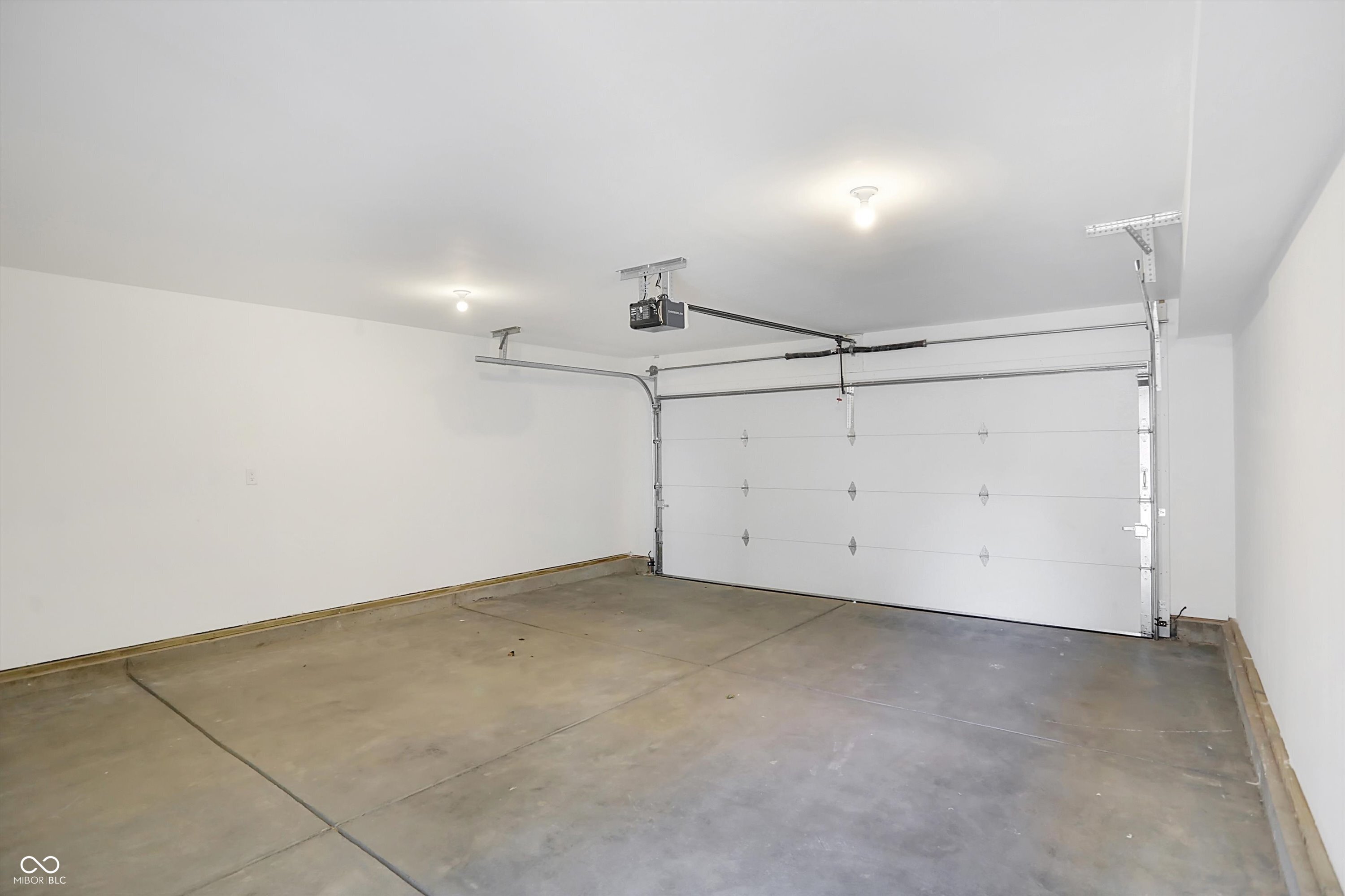 1045 Villa Avenue