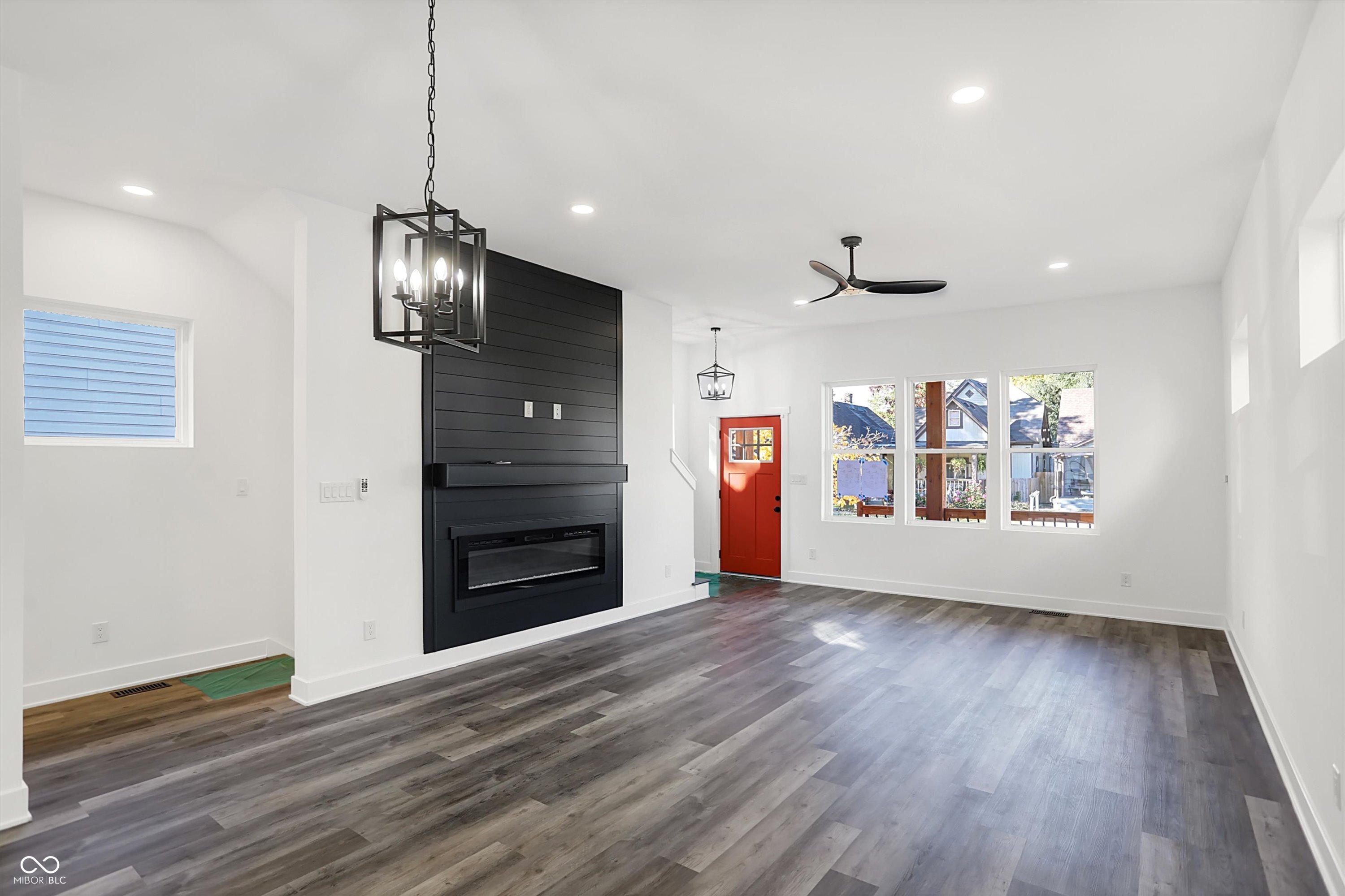 1045 Villa Avenue