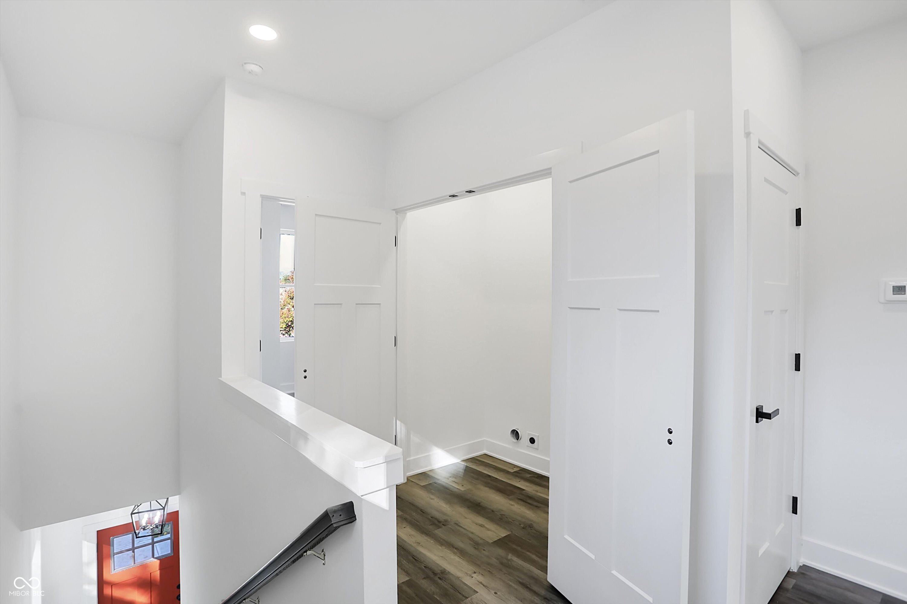 1045 Villa Avenue