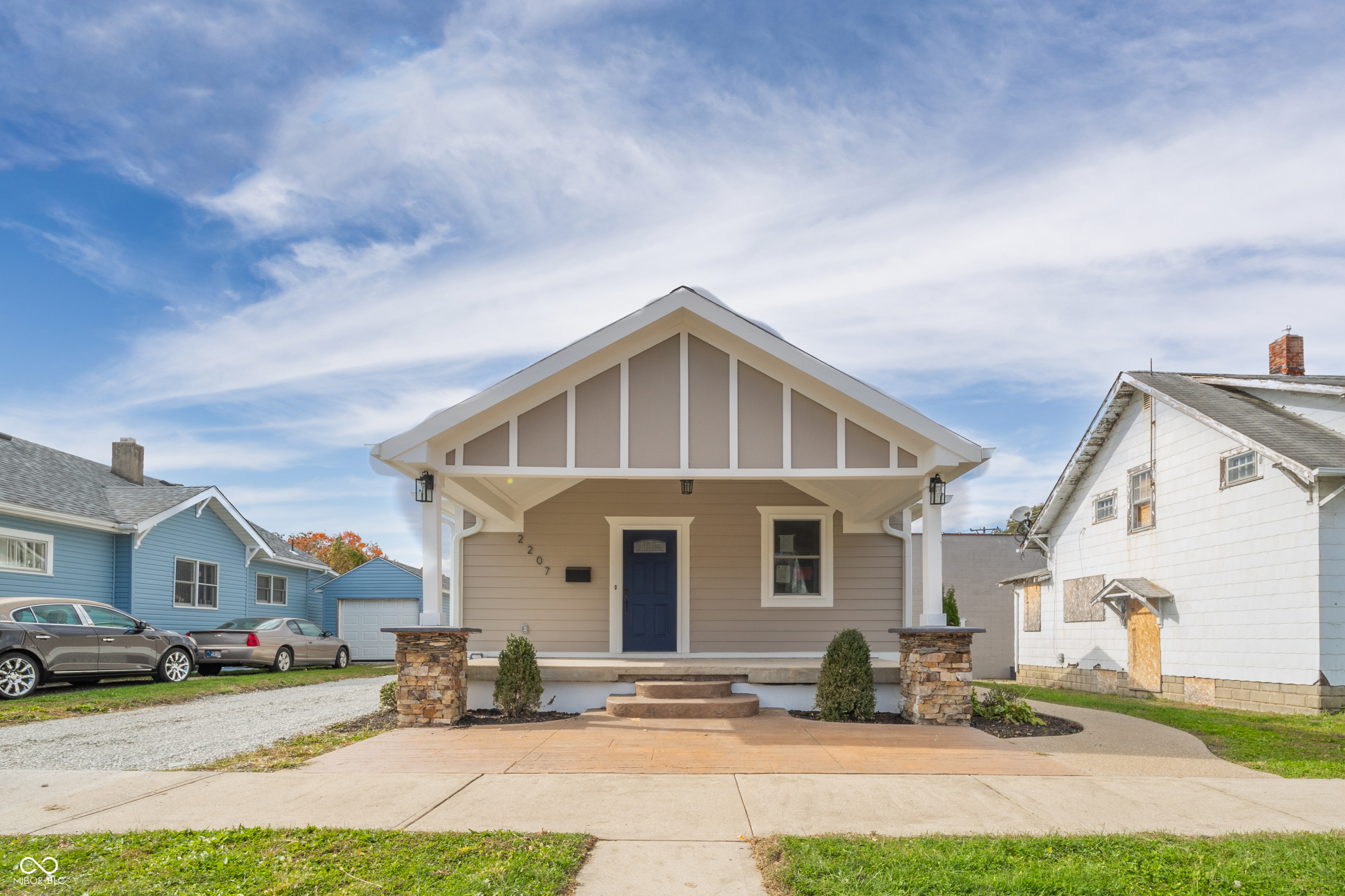 2207 Fairview Street