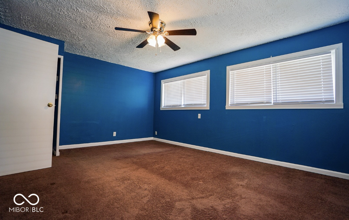 2359 Courtney Road