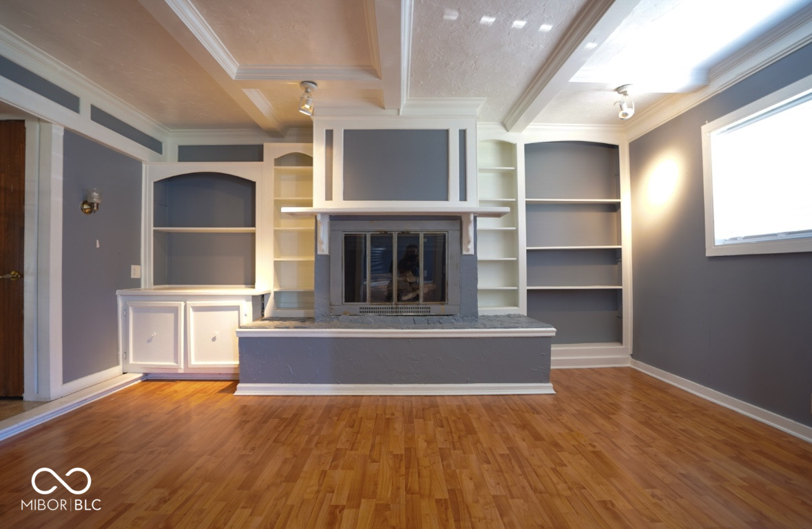 2359 Courtney Road