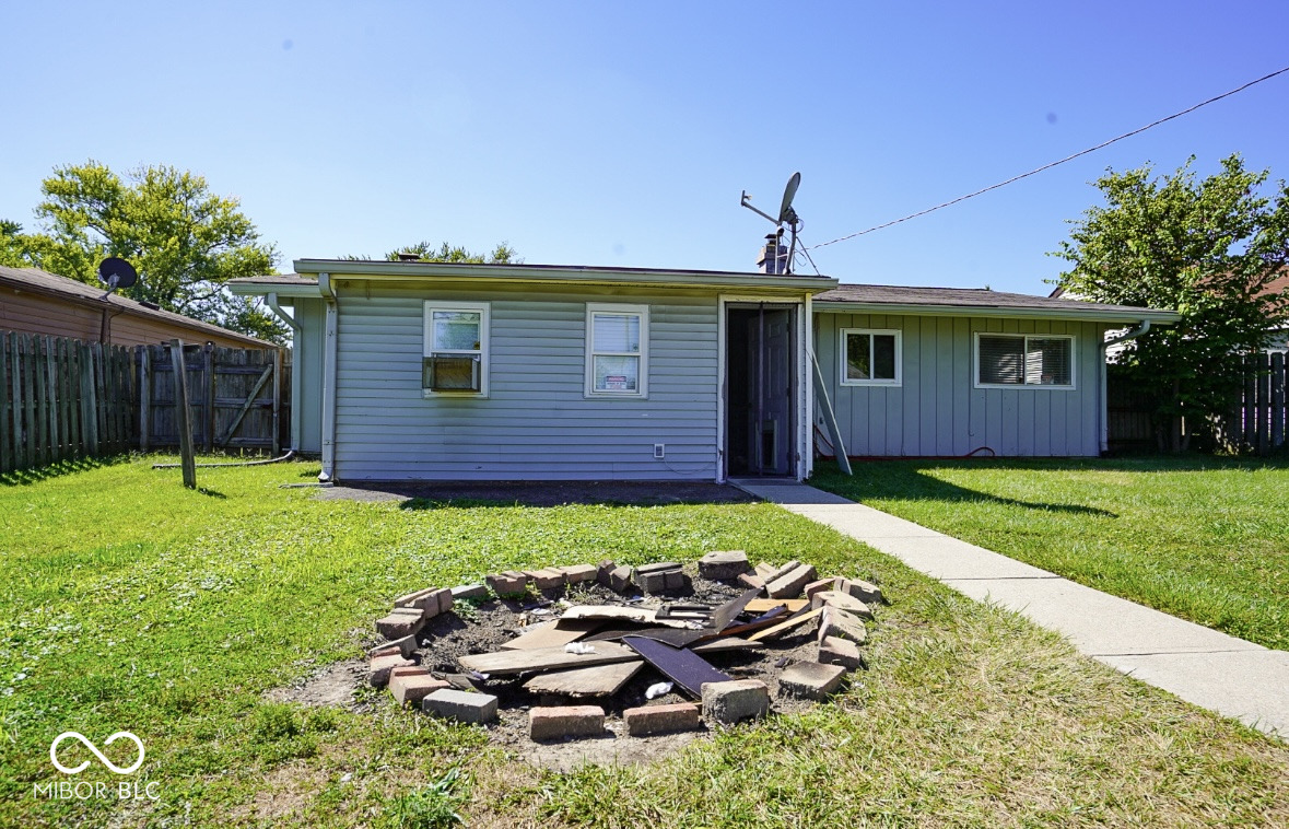 2359 Courtney Road