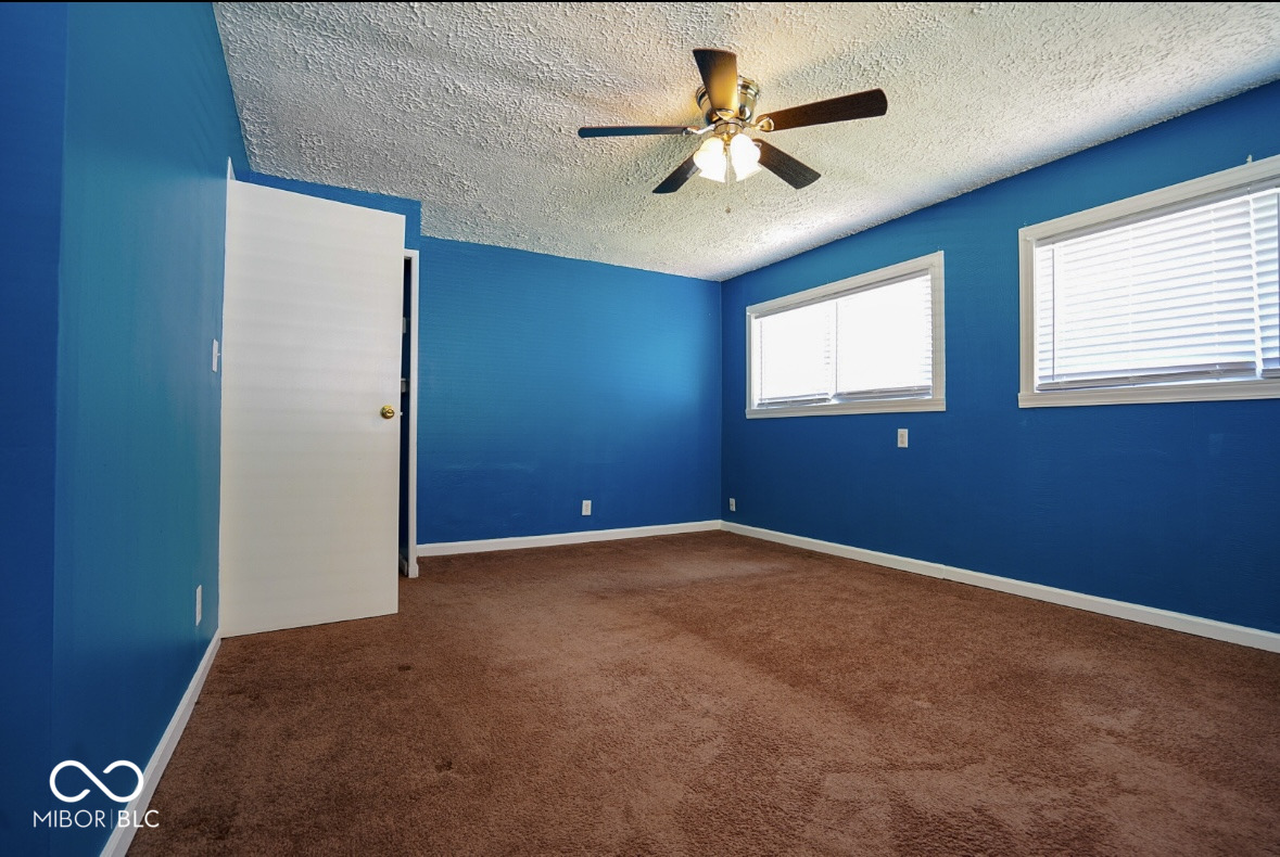 2359 Courtney Road