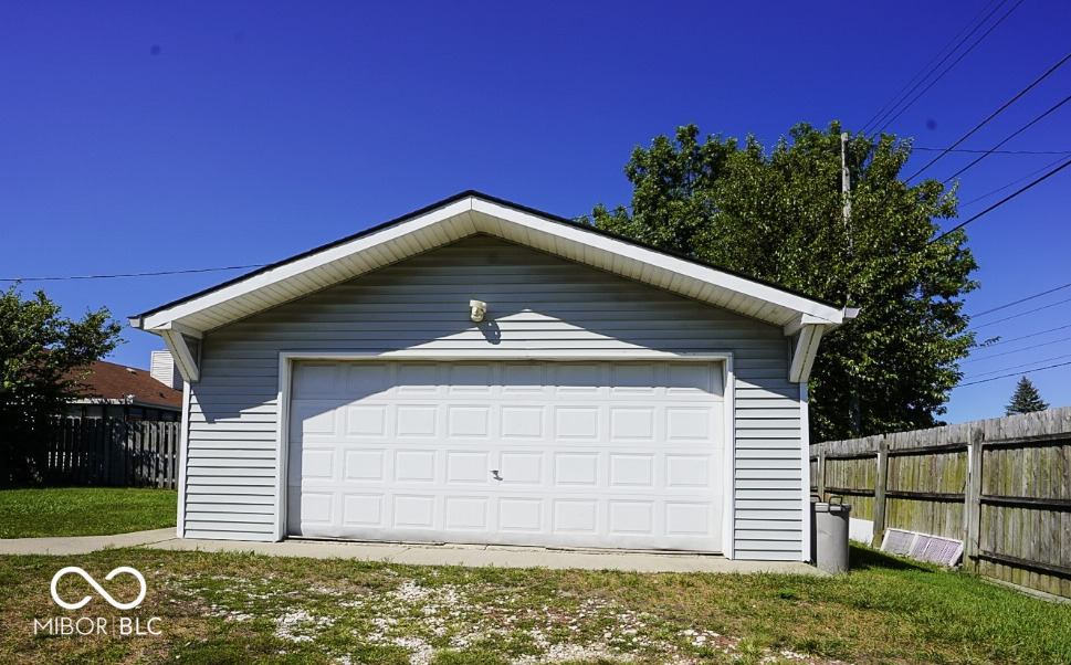 2359 Courtney Road