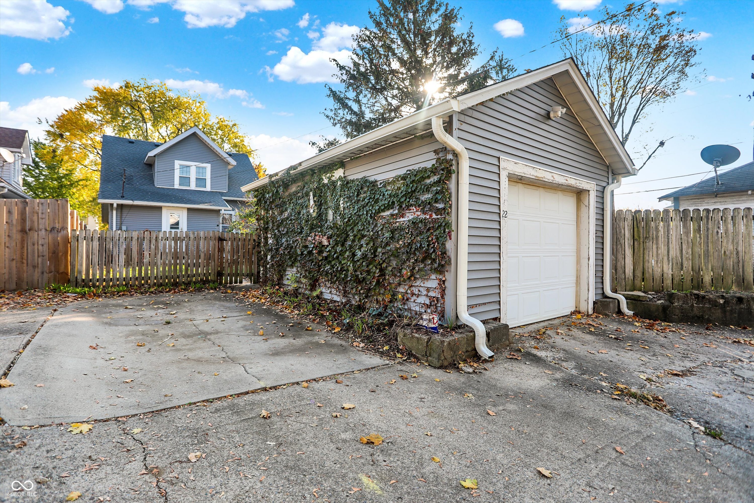 22 N Bosart Avenue