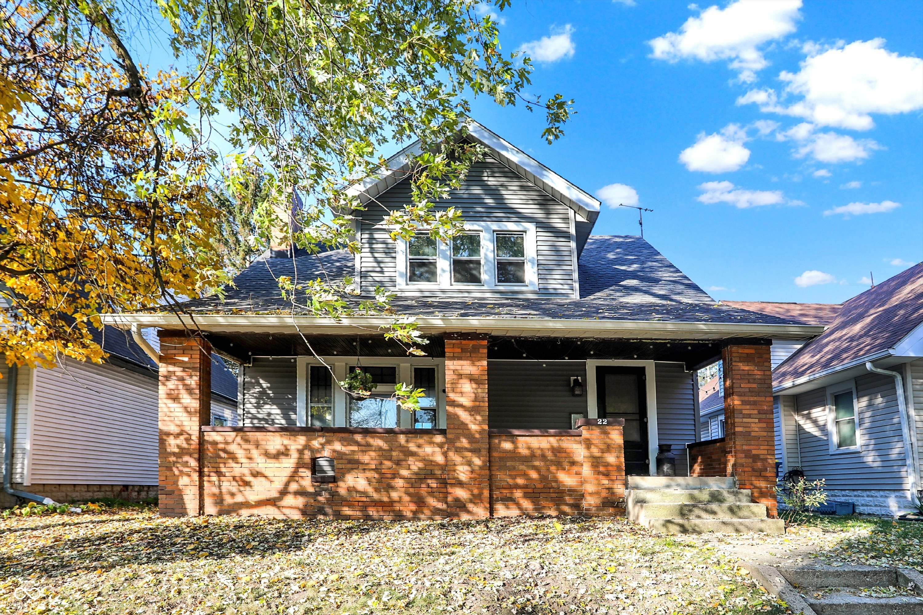 22 N Bosart Avenue