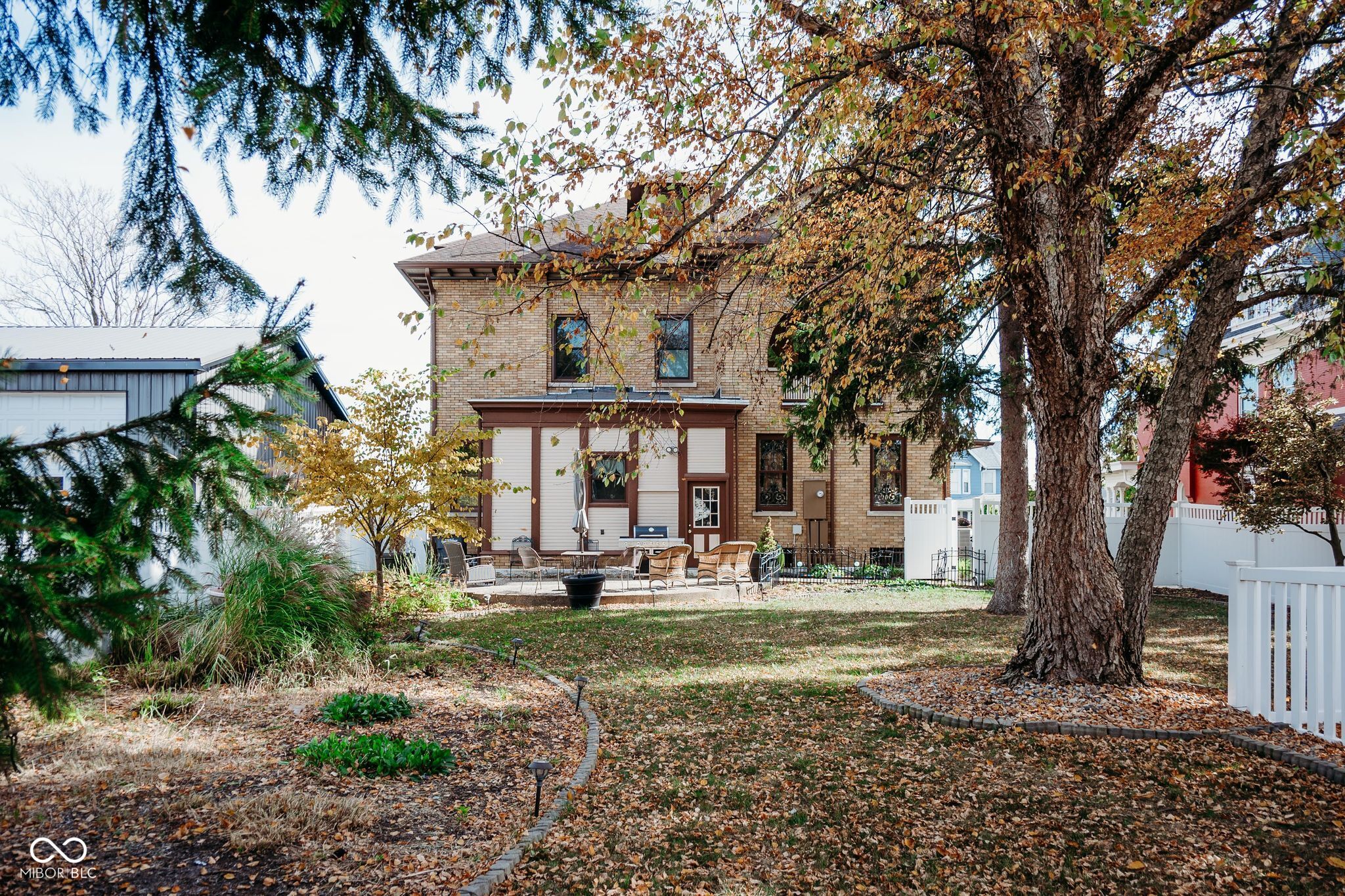 222 N Independence Street