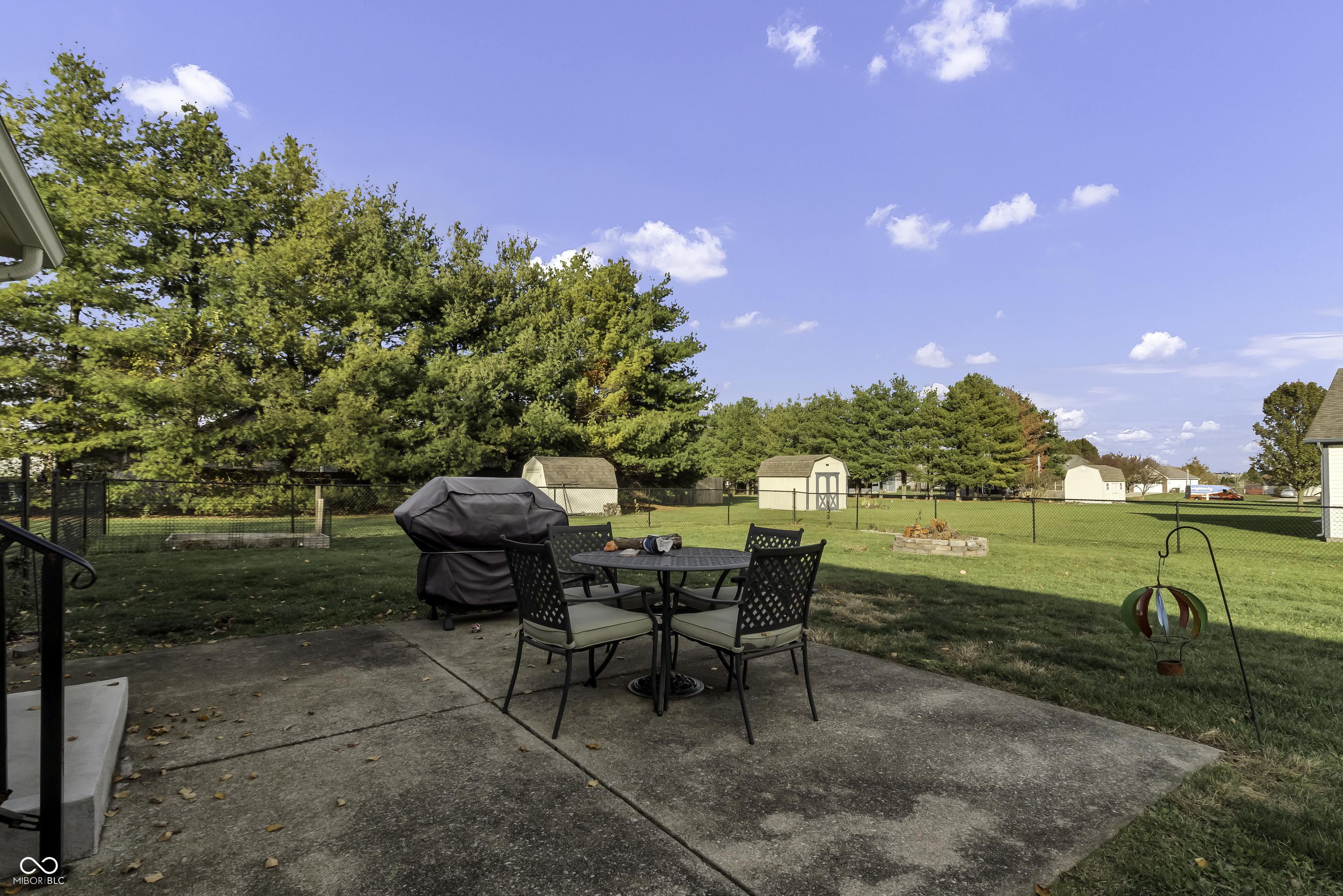 4747 N Mill Court