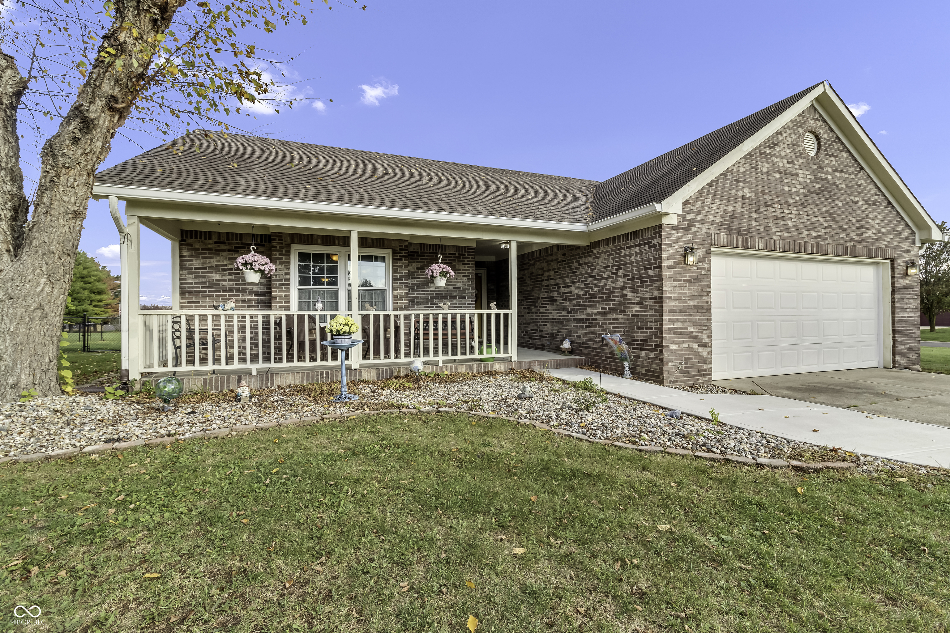 4747 N Mill Court